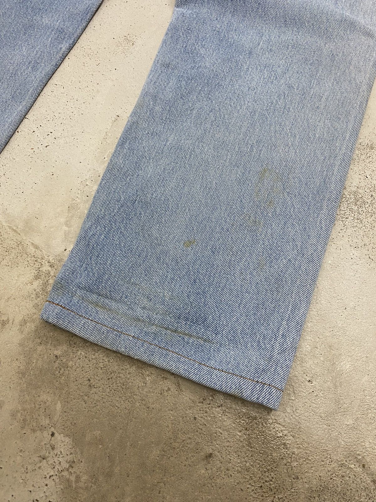 Levi's Vintage 80s Levis Big E Button 555 Distressed Light blue Jea Size US 29 - 9 Thumbnail