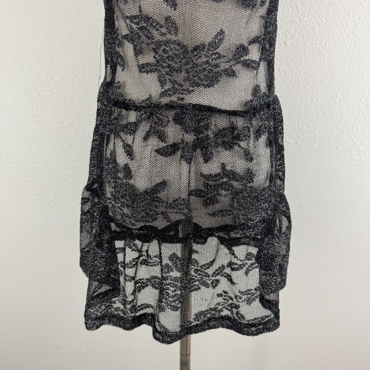 Other LOVE 2 BE LOVED Y2K Black Floral Edgy Sheer Mesh Tank Top Size L / US 10 / IT 46 - 7 Thumbnail