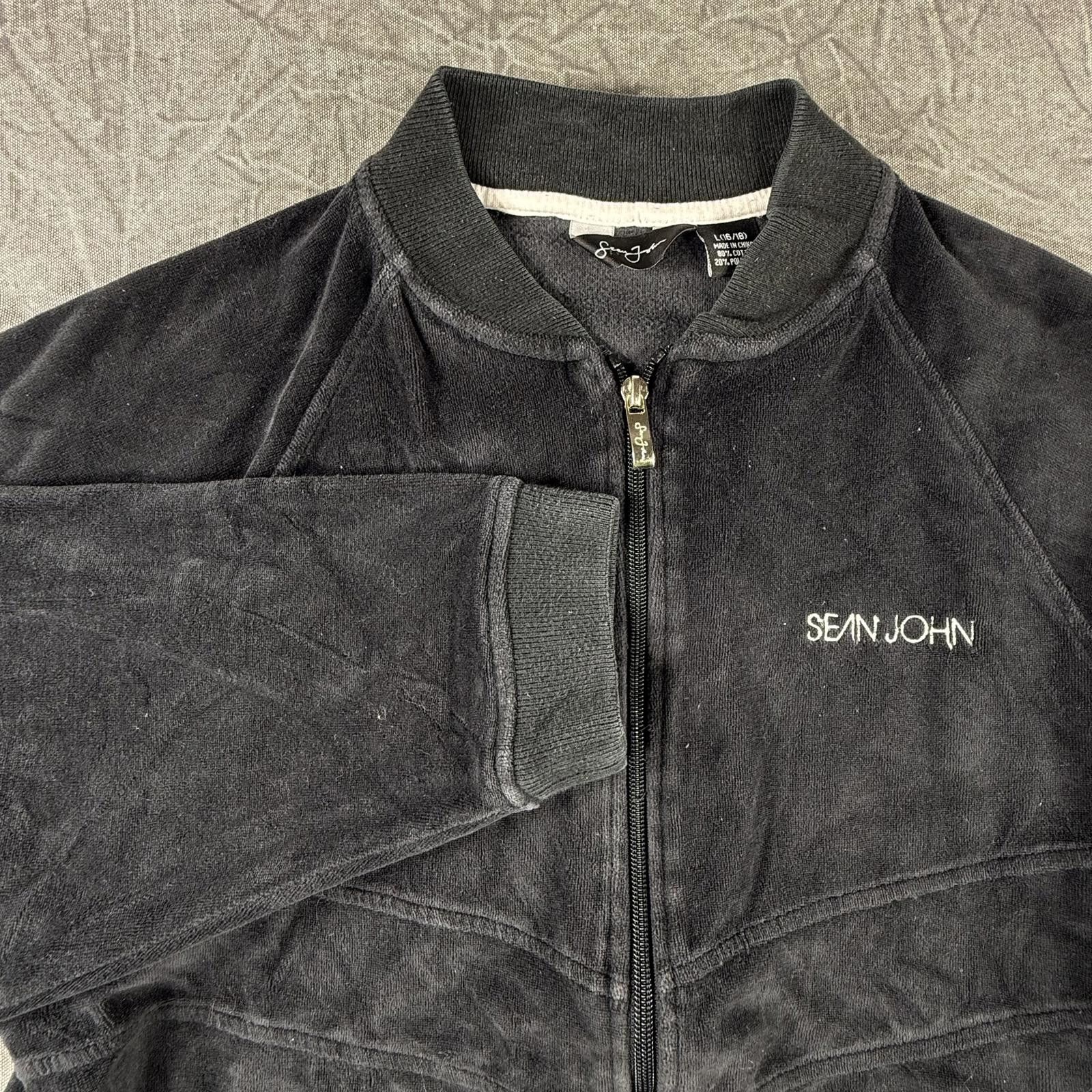 Sean John Sean John Sweater Women's L Black Vintage Y2K Velour Size L / US 10 / IT 46 - 1 Thumbnail