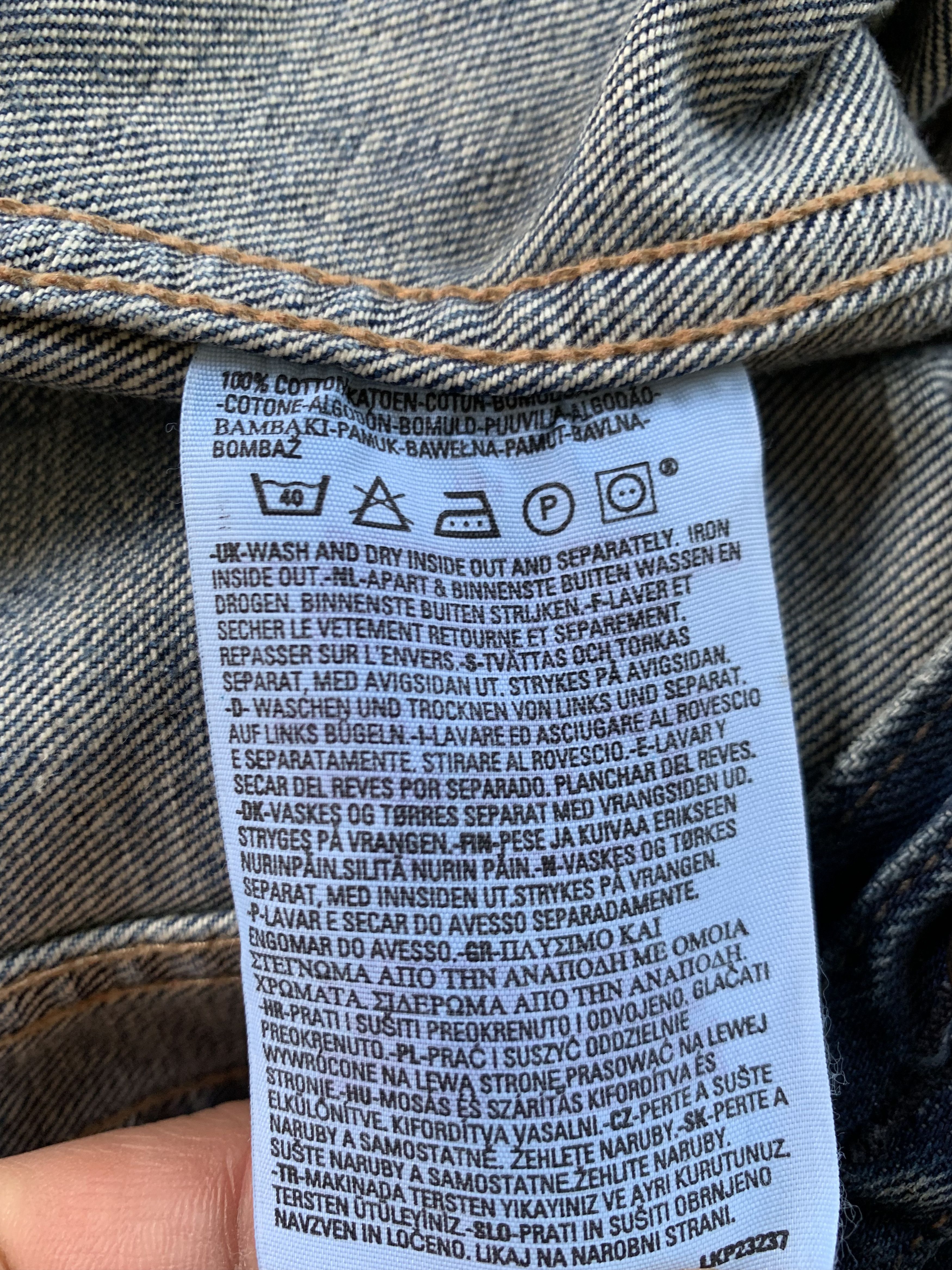 Levi's Vintage Clothing Vintage Levi’s Washed Denim Trucker Jacket Size S / US 4 / IT 40 - 7 Thumbnail