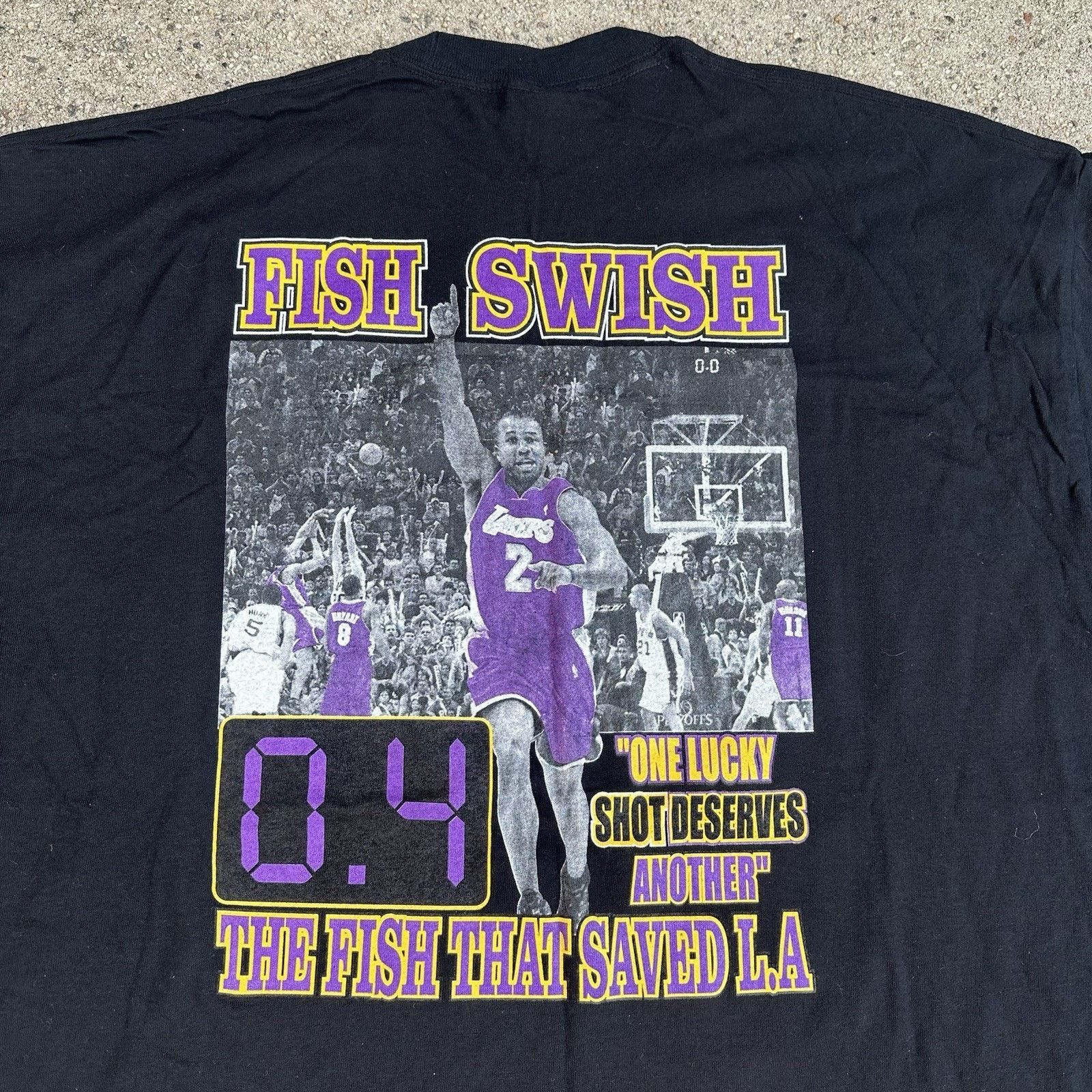 NBA × Vintage Vintage 2004 Los Angeles Lakers Derek Fisher Swish 0.4 Tee Size US XXL / EU 58 / 5 - 1 Thumbnail