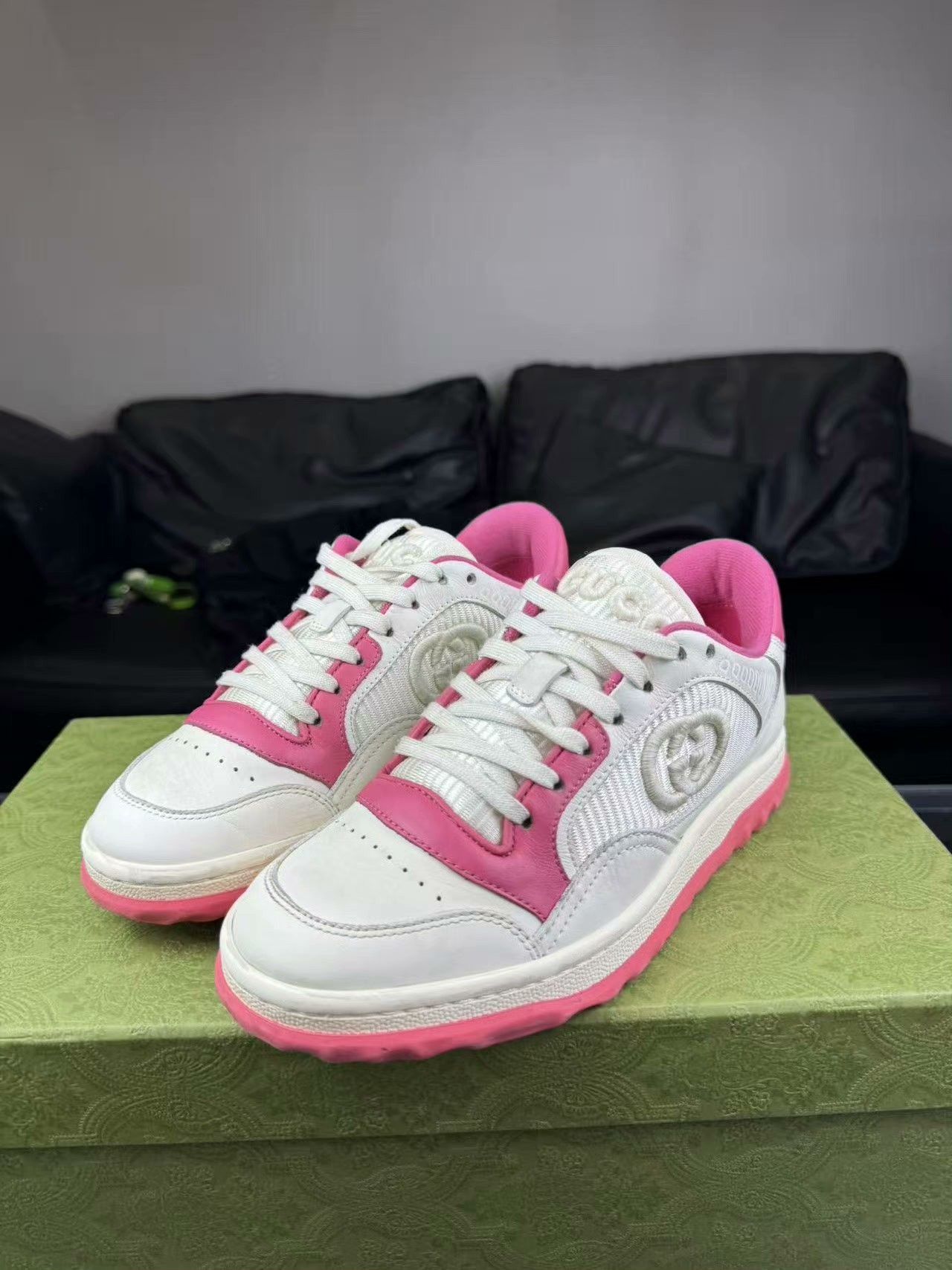Gucci Gucci Pink Lowtop Sneakers us_5 Women Size US 5 / IT 35 - 1 Thumbnail
