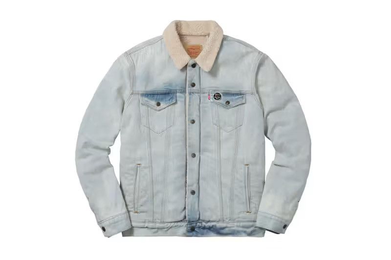 Levi's × Supreme Supreme Levi’s Bleached Sherpa Trucker Denim Jacket Size US XL / EU 56 / 4 - 1 Thumbnail