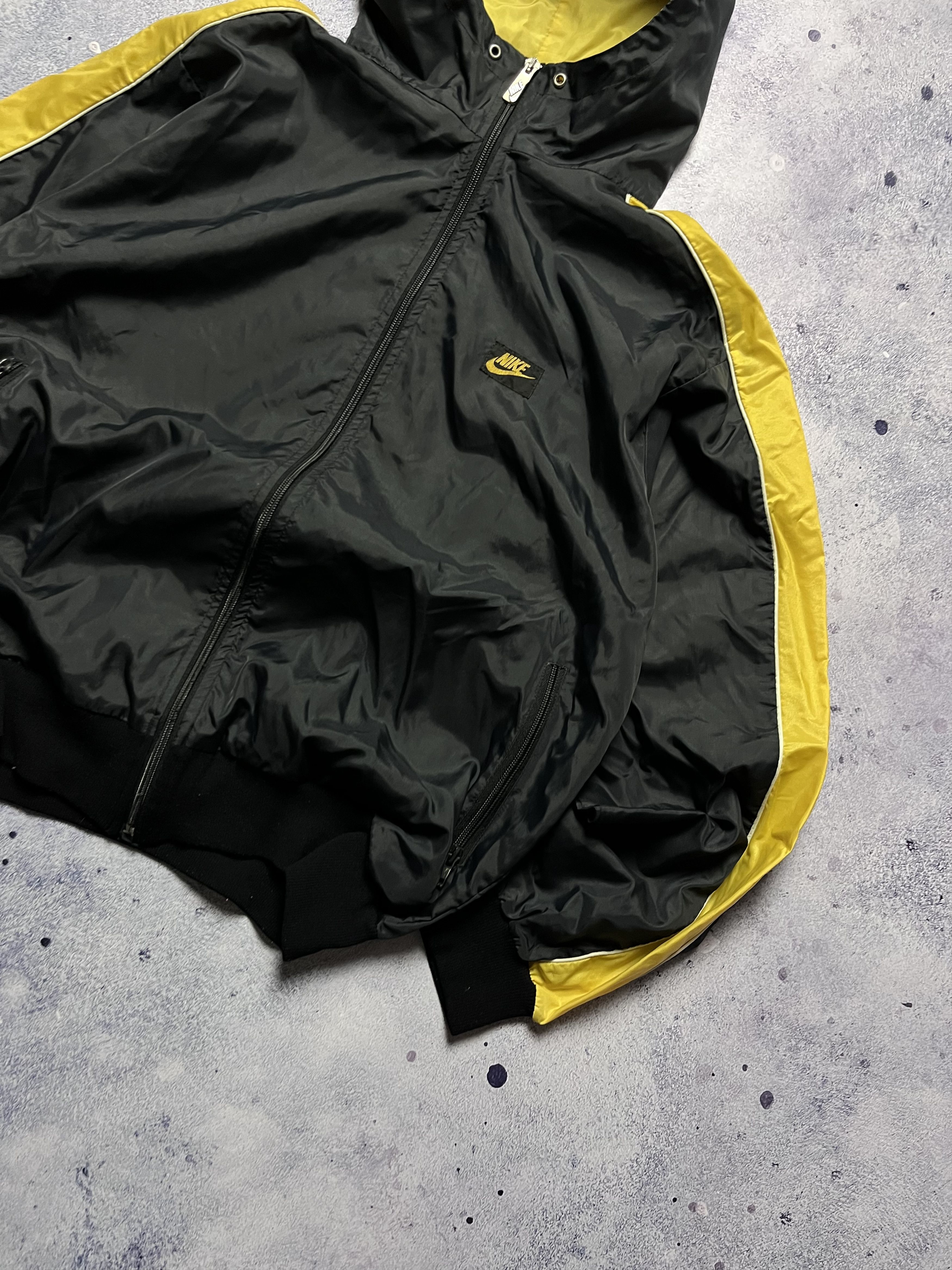 Nike × Vintage Nike Oregon 80's Vintage Windbreaker Light Jacket Made In UK Size US S / EU 44-46 / 1 - 2 Thumbnail