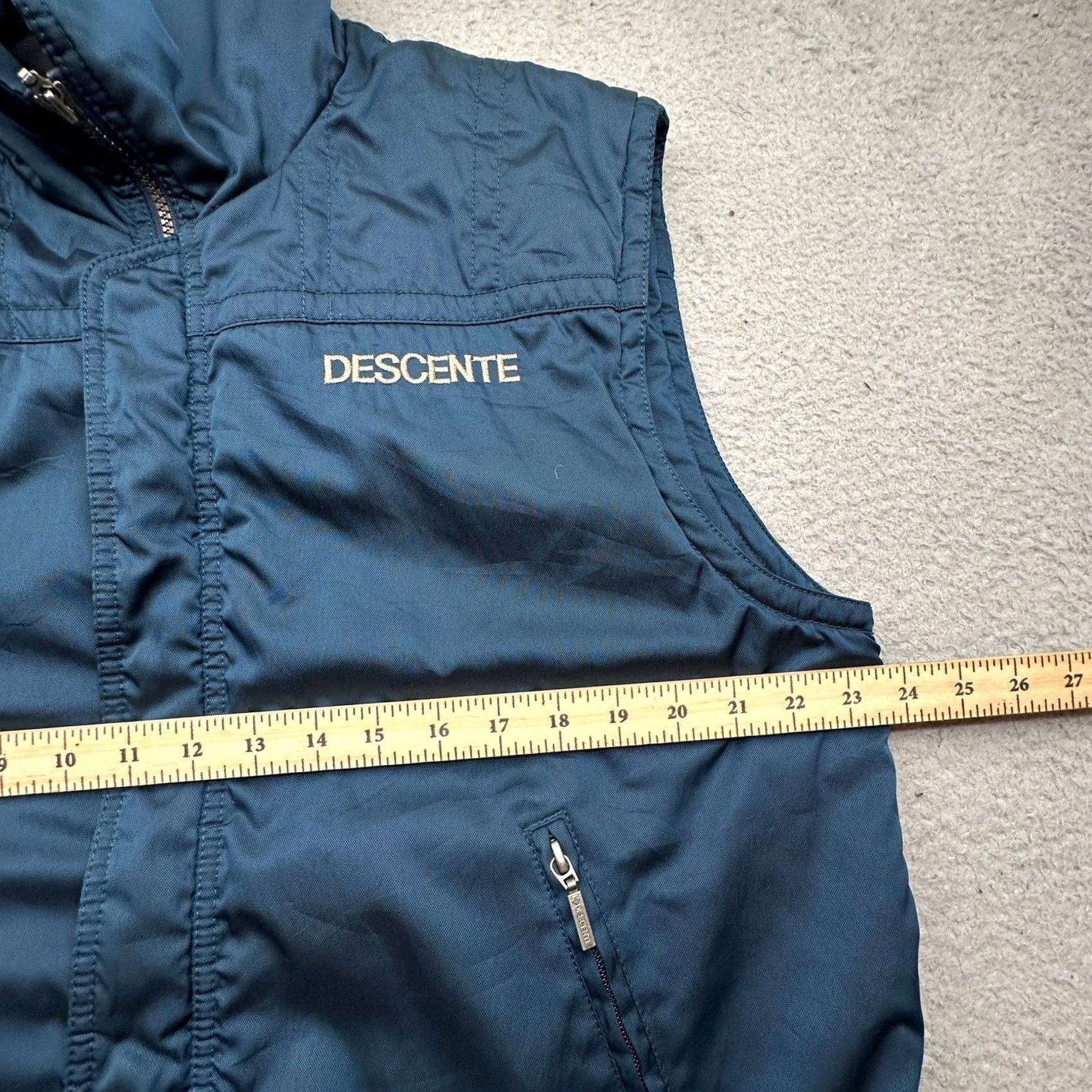 Vintage VINTAGE Descente Vest Full Zip Ski Pockets Navy Blue XL Mens 90s Hong Kong Size US XL / EU 56 / 4 - 4 Thumbnail