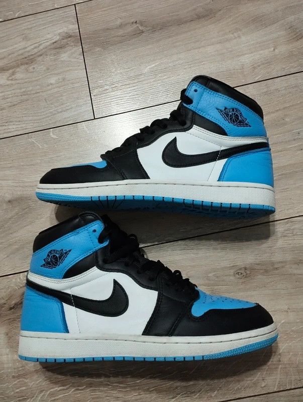 Jordan Brand Air Jordan 1 Retro High OG UNC Toe size 42 Size US 8.5 / EU 41-42 - 6 Thumbnail