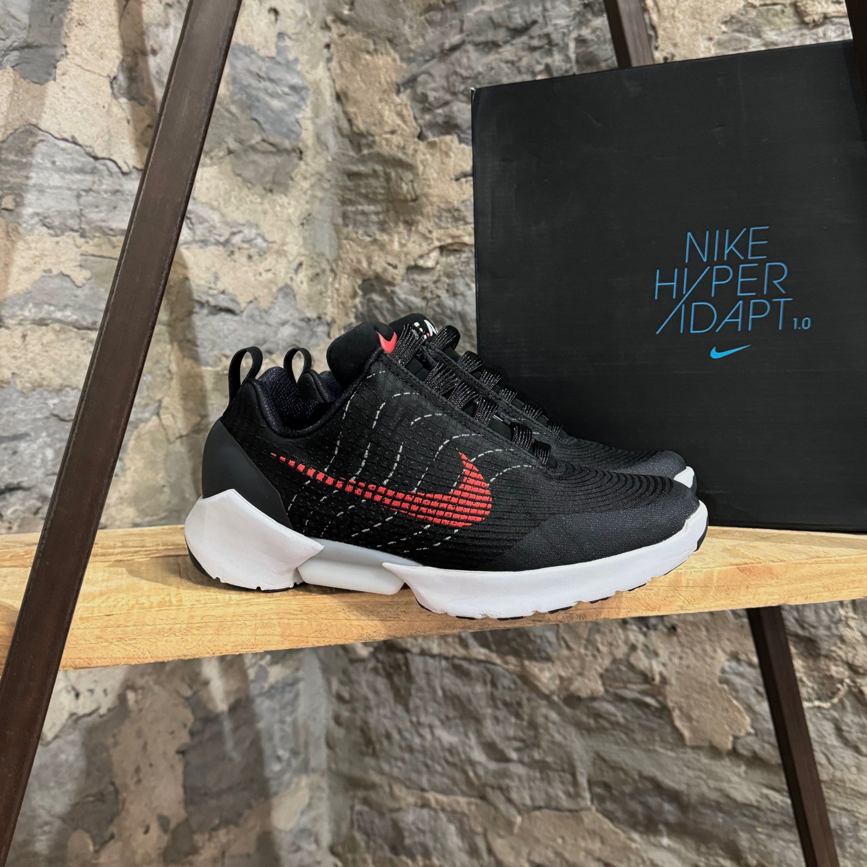 image of Nike Hyperadapt 1.0 Black Red Lagoon University Sneakers, Men's (Size 9)