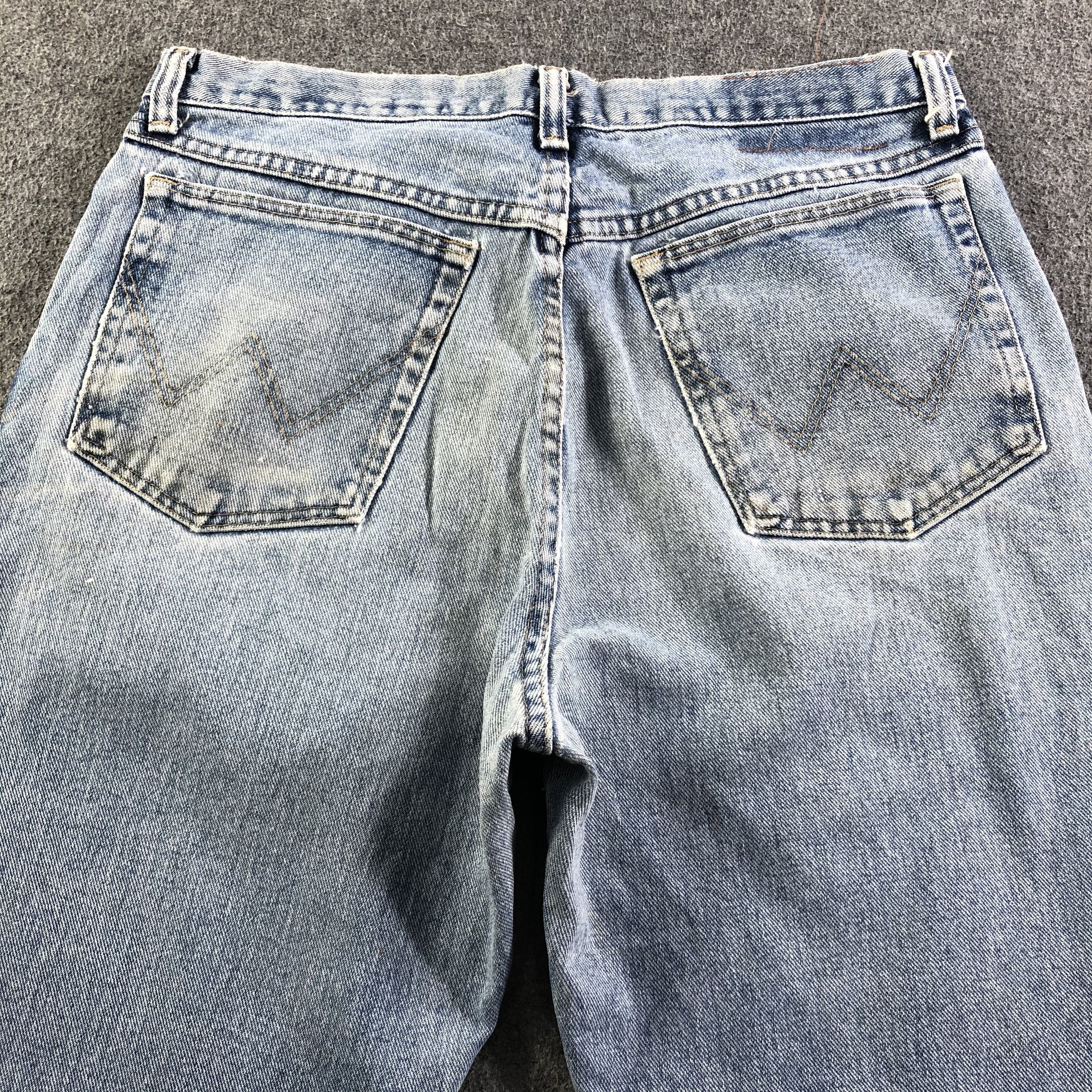 Levi's Vintage Blue Wash Levis Jeans-J3397 Size US 33 - 4 Thumbnail