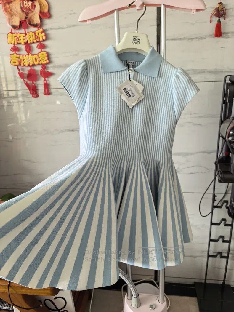 Loewe Loewe Collar short sleeve pleated dress Size M / US 6-8 / IT 42-44 - 5 Thumbnail