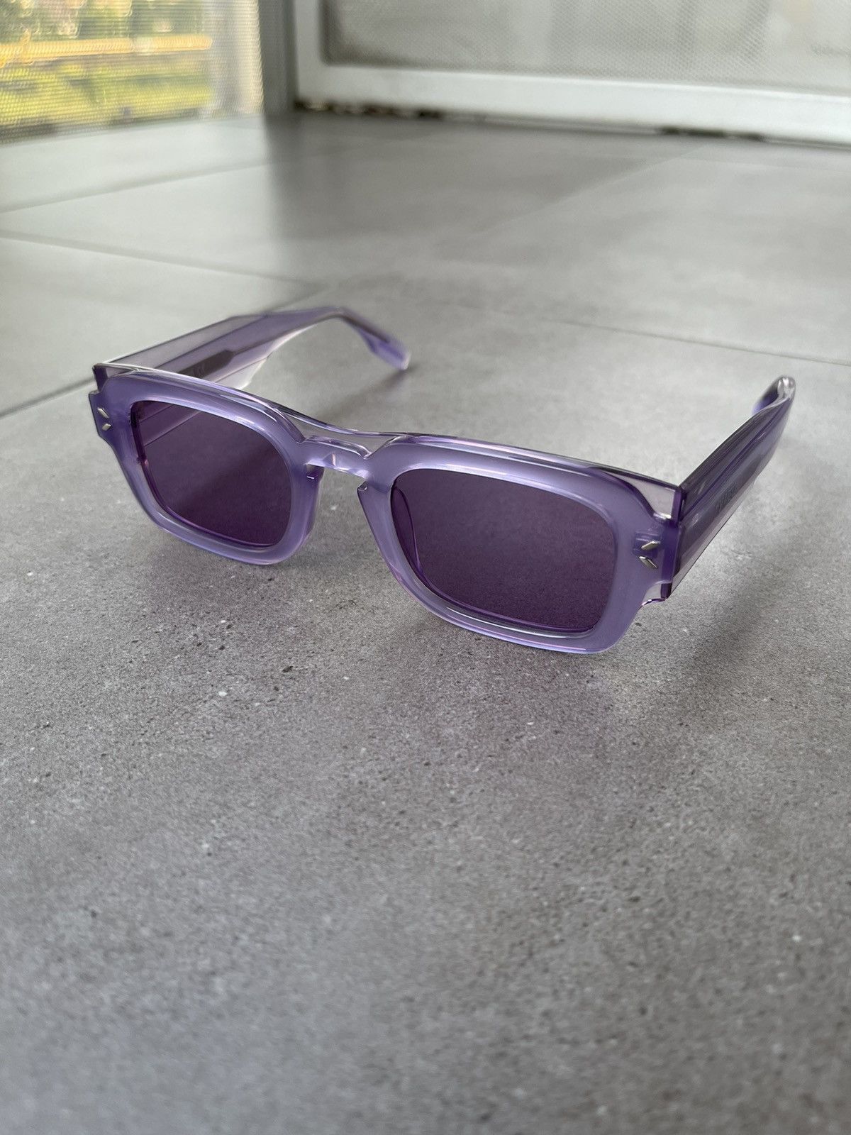 Alexander McQueen × McQ Alexander McQueen !DS! SS23 Alexander Mcqueen MQ0359S Violet Square Sunglasses Size ONE SIZE - 5 Thumbnail