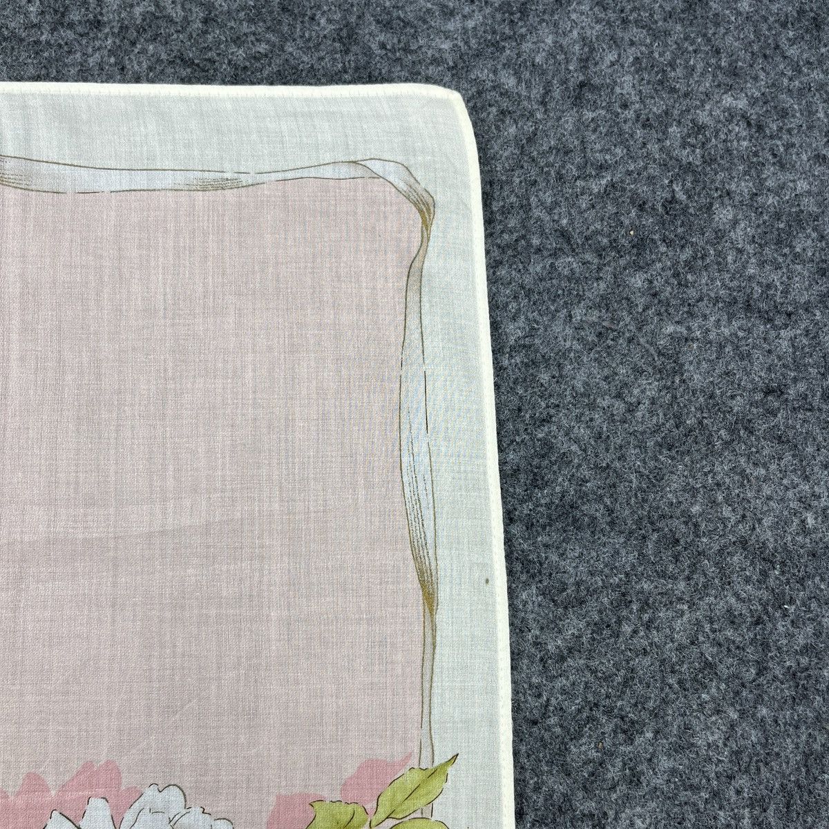 Pierre Balmain Pierre Balmain Handkerchief / Bandana / Neckerchief B1045 Size ONE SIZE - 7 Thumbnail