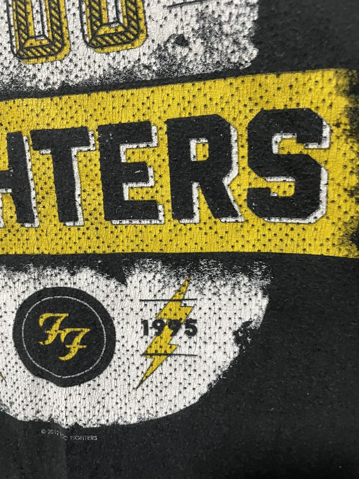 Band Tees × Vintage Vintage 2012 Foo Fighters Band Tour Tee Y2K T Shirt Graphic Size US L / EU 52-54 / 3 - 5 Thumbnail