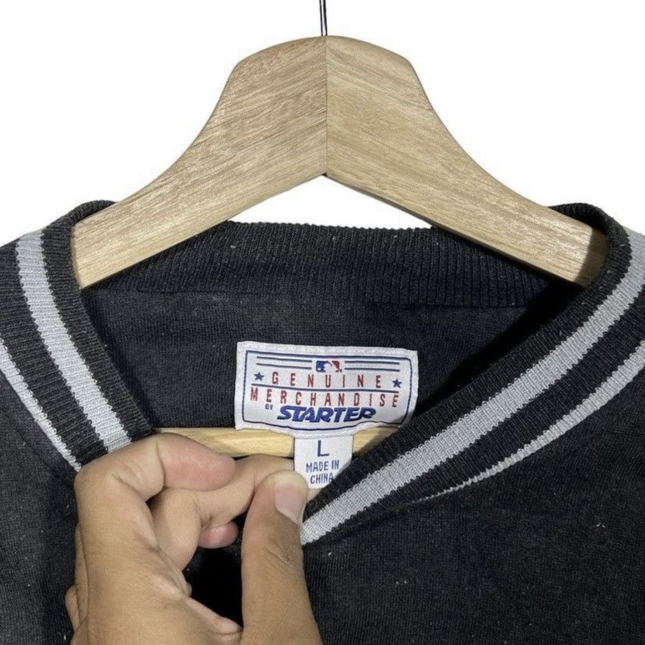 MLB vintage sweatshirts mlb starter big logo embroidered Size US L / EU 52-54 / 3 - 5 Thumbnail