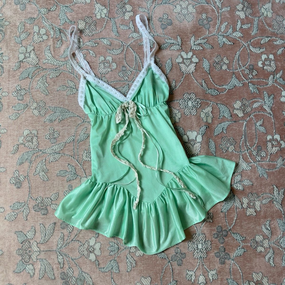 Vintage Romantic 1980's Mint Green Camisole (S-M) Size M / US 6-8 / IT 42-44 - 1 Thumbnail