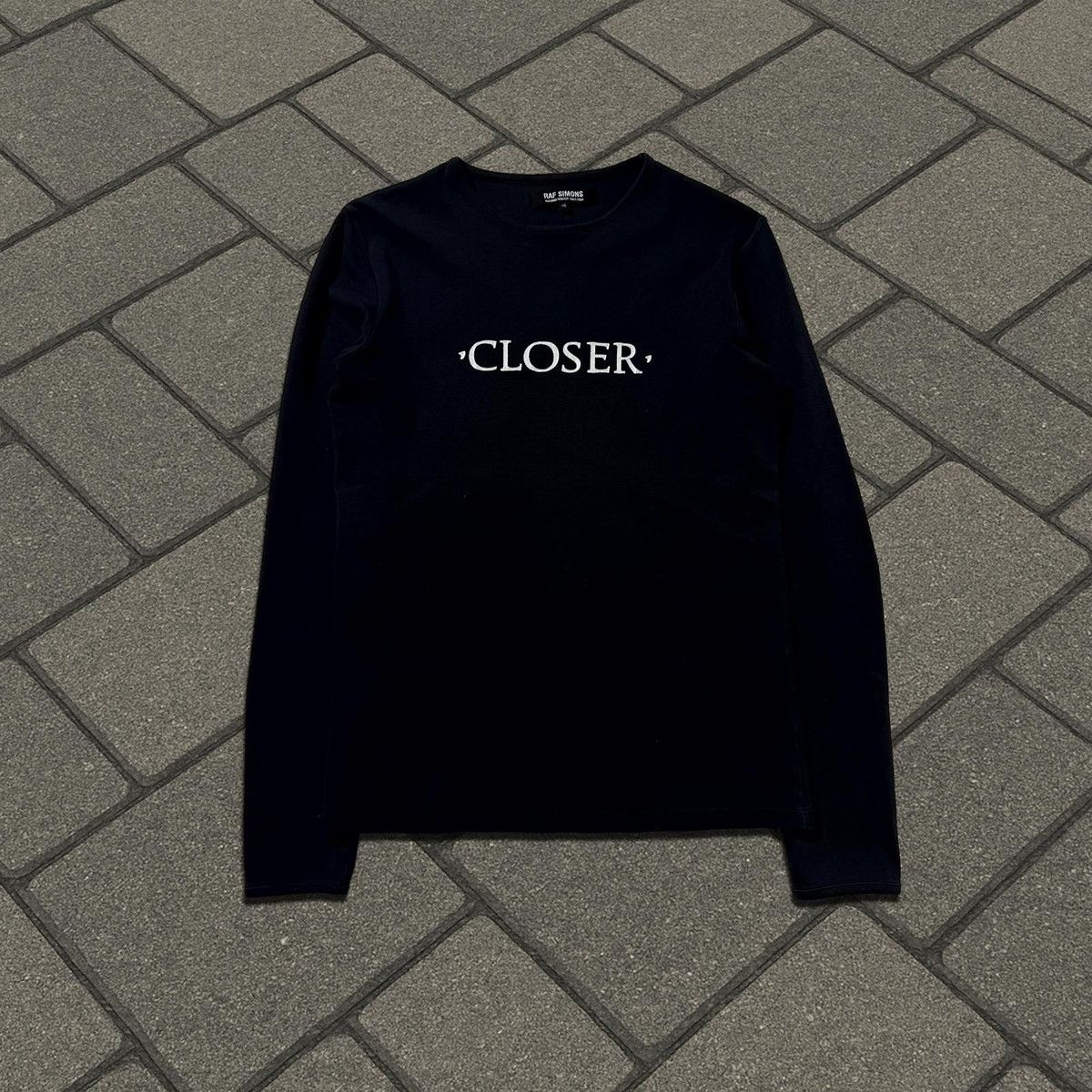 Raf Simons AW03 Raf Simons ‘Closer’ Longsleeve Size US S / EU 44-46 / 1 - 1 Thumbnail