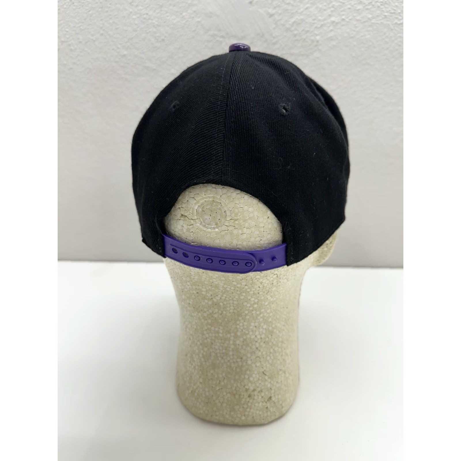 New Era VINTAGE New Era 59Fifty Snapback NFL Black Baltimore Ravens Purple Leather Brim Football Hat Size ONE SIZE - 7 Thumbnail