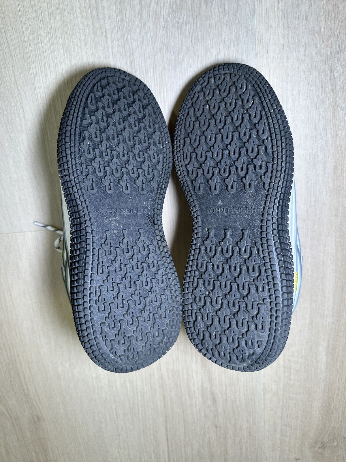 John Geiger John Geiger 004 “Dry Ice” Size US 7 / EU 40 - 4 Thumbnail
