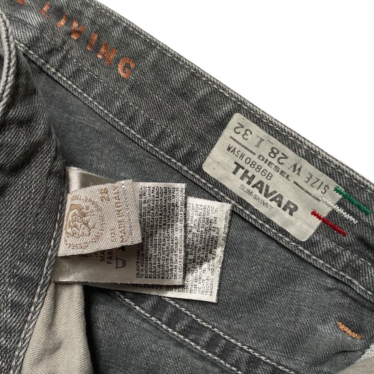 Diesel × Japanese Brand Vintage y2k Diesel Jeans Distressed Denim Faded Washed Size US 28 / EU 44 - 9 Thumbnail
