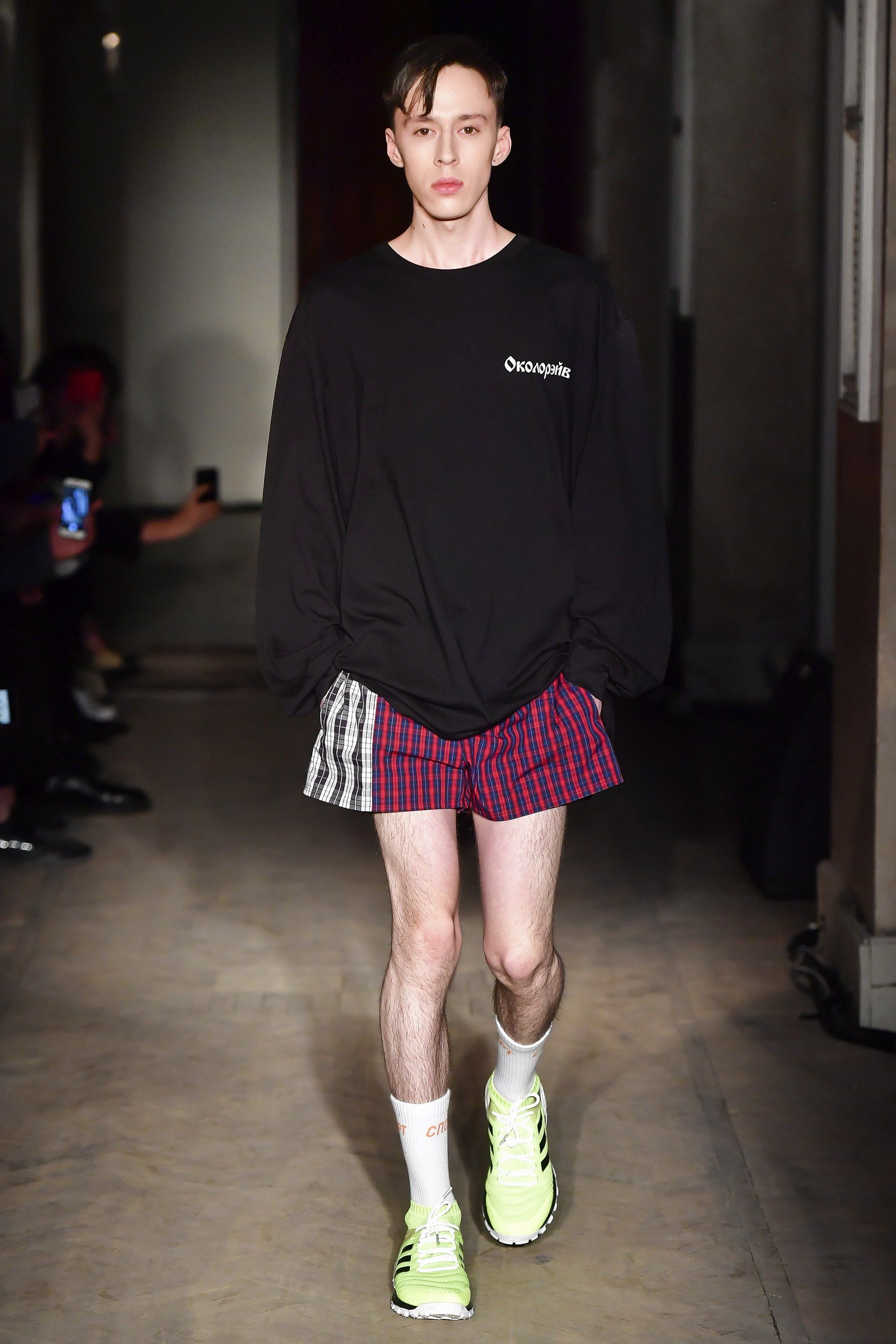 Gosha Rubchinskiy Gosha Rubchinskiy - S/S 2018 - split check shorts Size US 30 / EU 46 - 3 Thumbnail