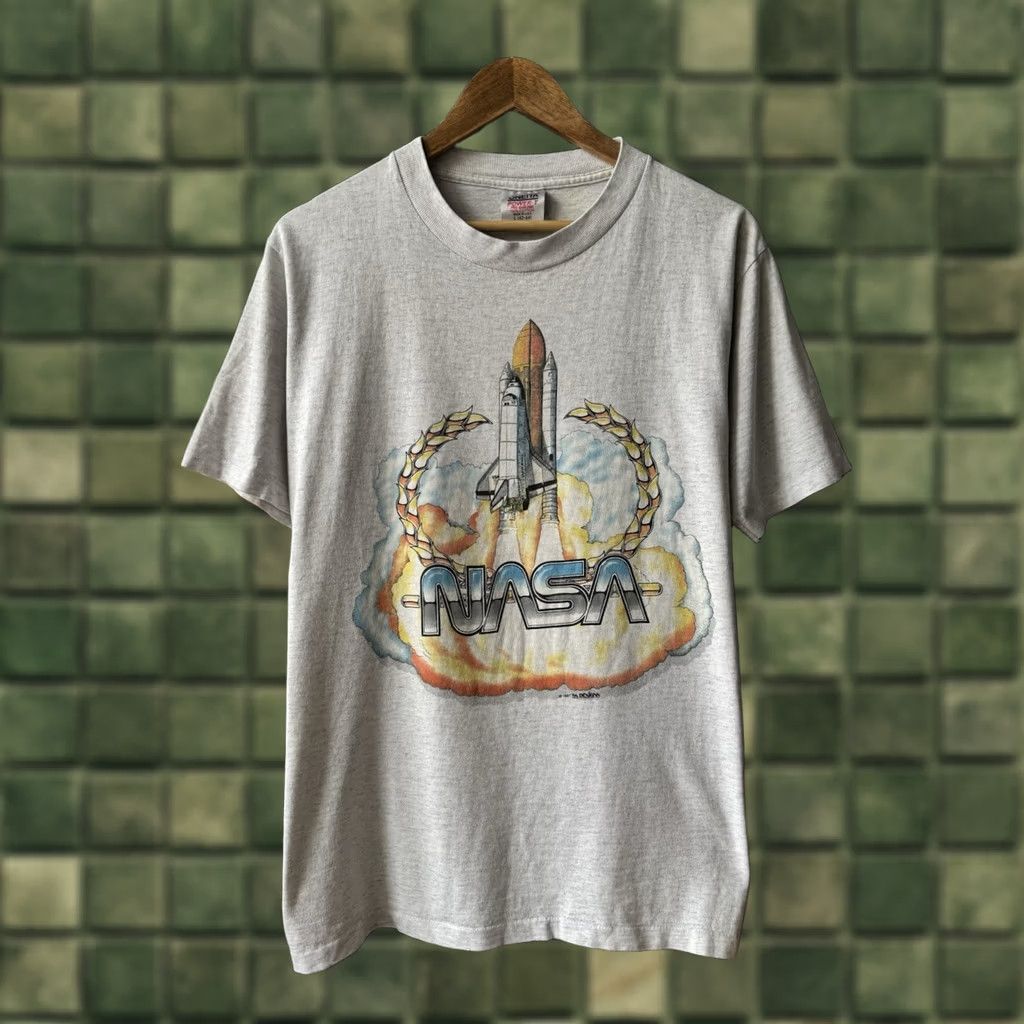 NASA VINTAGE NASA Space Shuttle Rocket Graphic T-Shirt L USA Made In 1991 Size Size US L / EU 52-54 / 3 - 1 Thumbnail