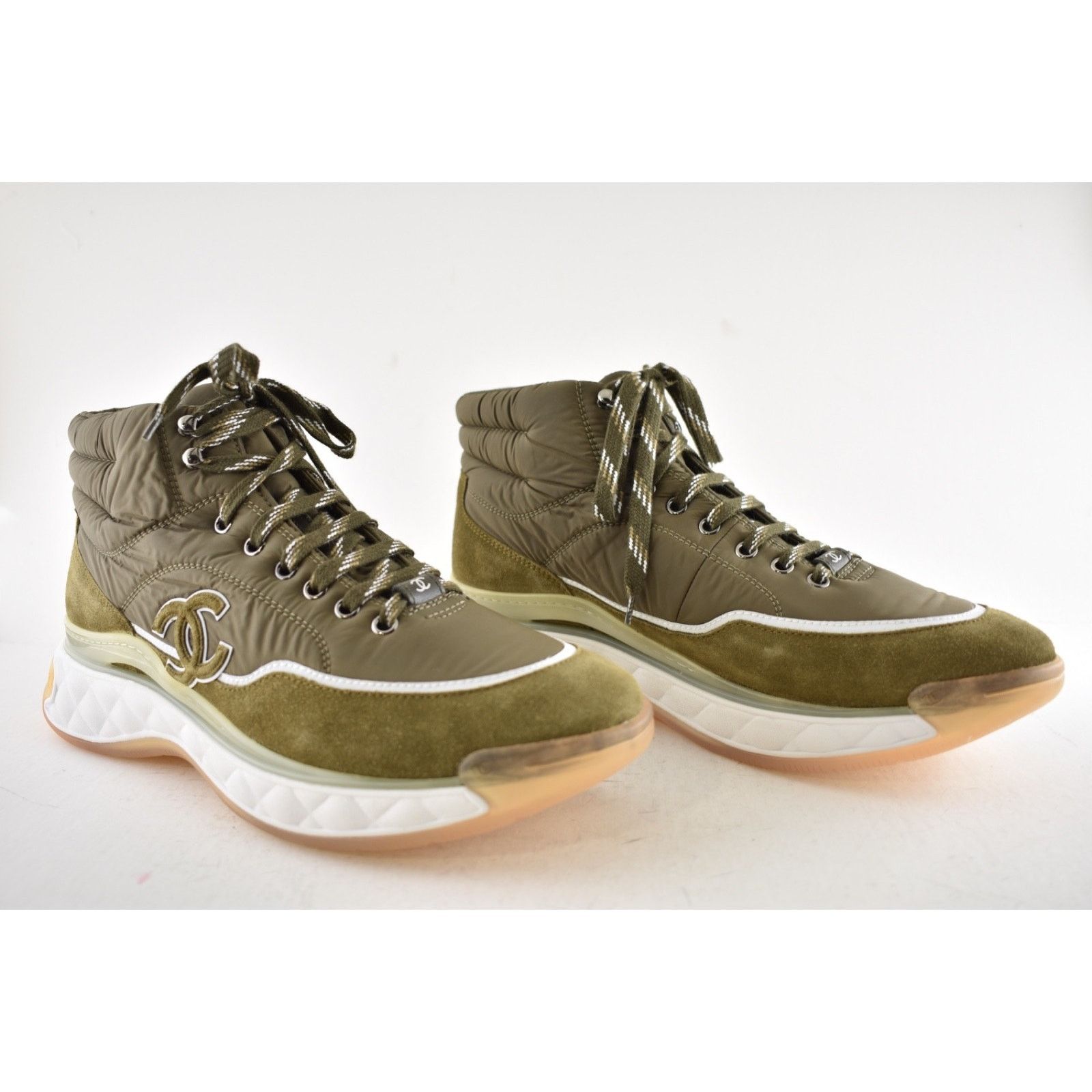 Chanel Chanel 19B Green Quilted Platform CC Logo High Top Trainer Size US 11 / EU 44 - 3 Thumbnail