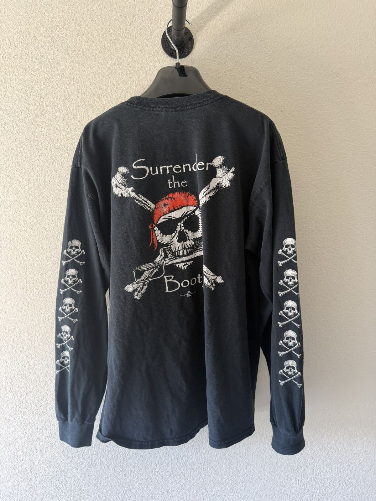 Vintage Vintage Surrender The Booty Longsleeve Tee L Size US L / EU 52-54 / 3 - 1 Thumbnail