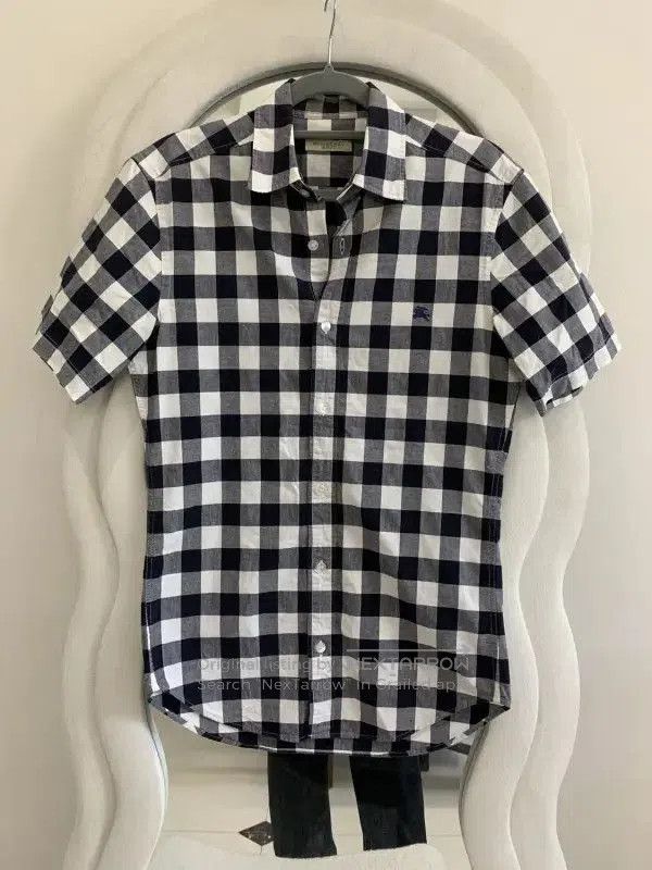 Burberry Burberry Women's Summer Checkered Short Sleeve Shirt. Size XS / US 0-2 / IT 36-38 - 1 Thumbnail