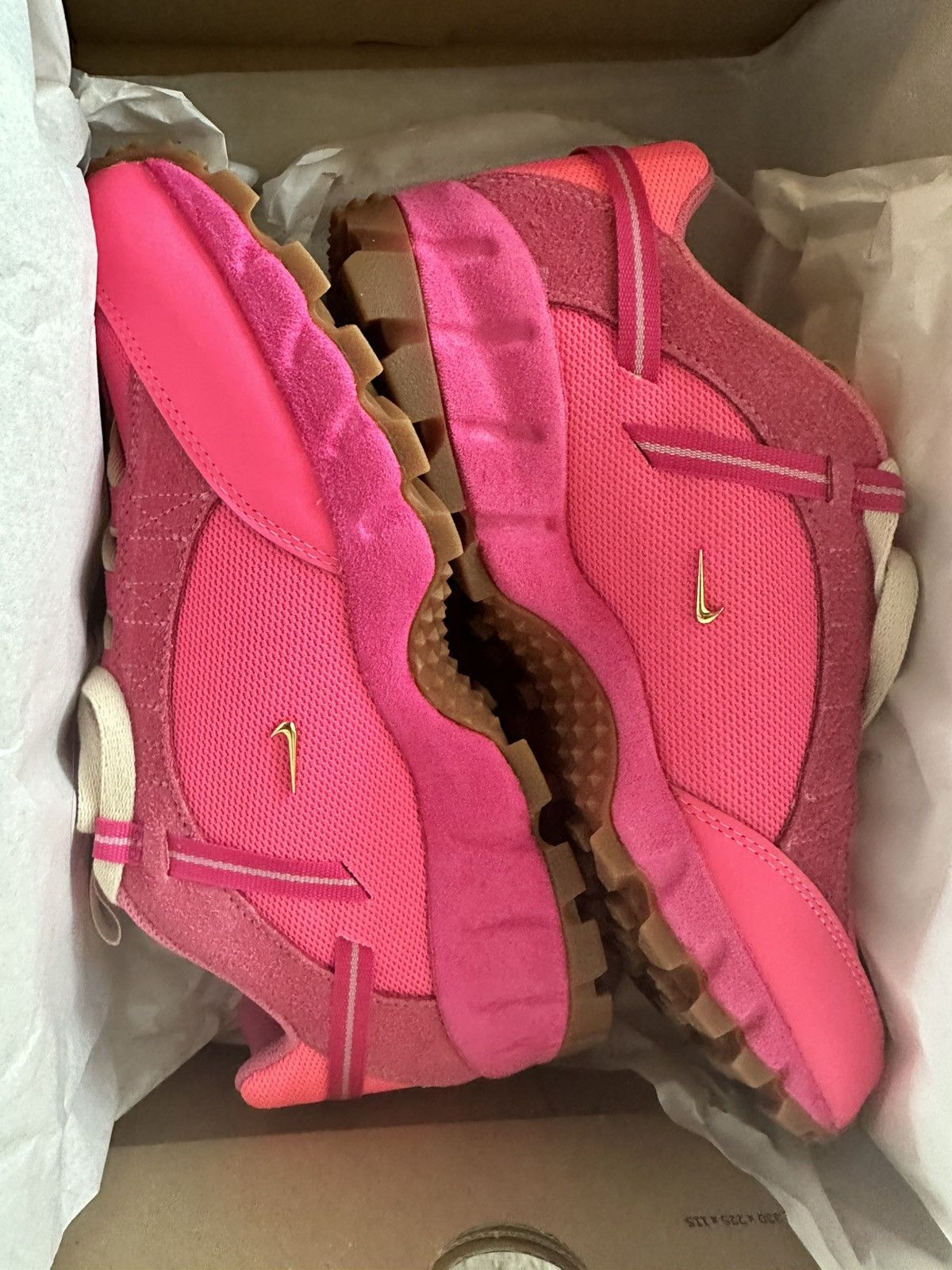 Jacquemus × Nike Nike x Jacquemus Humara Pink Flash - Women’s 10/Men’s 8.5 Size US 10 / IT 40 - 5 Thumbnail