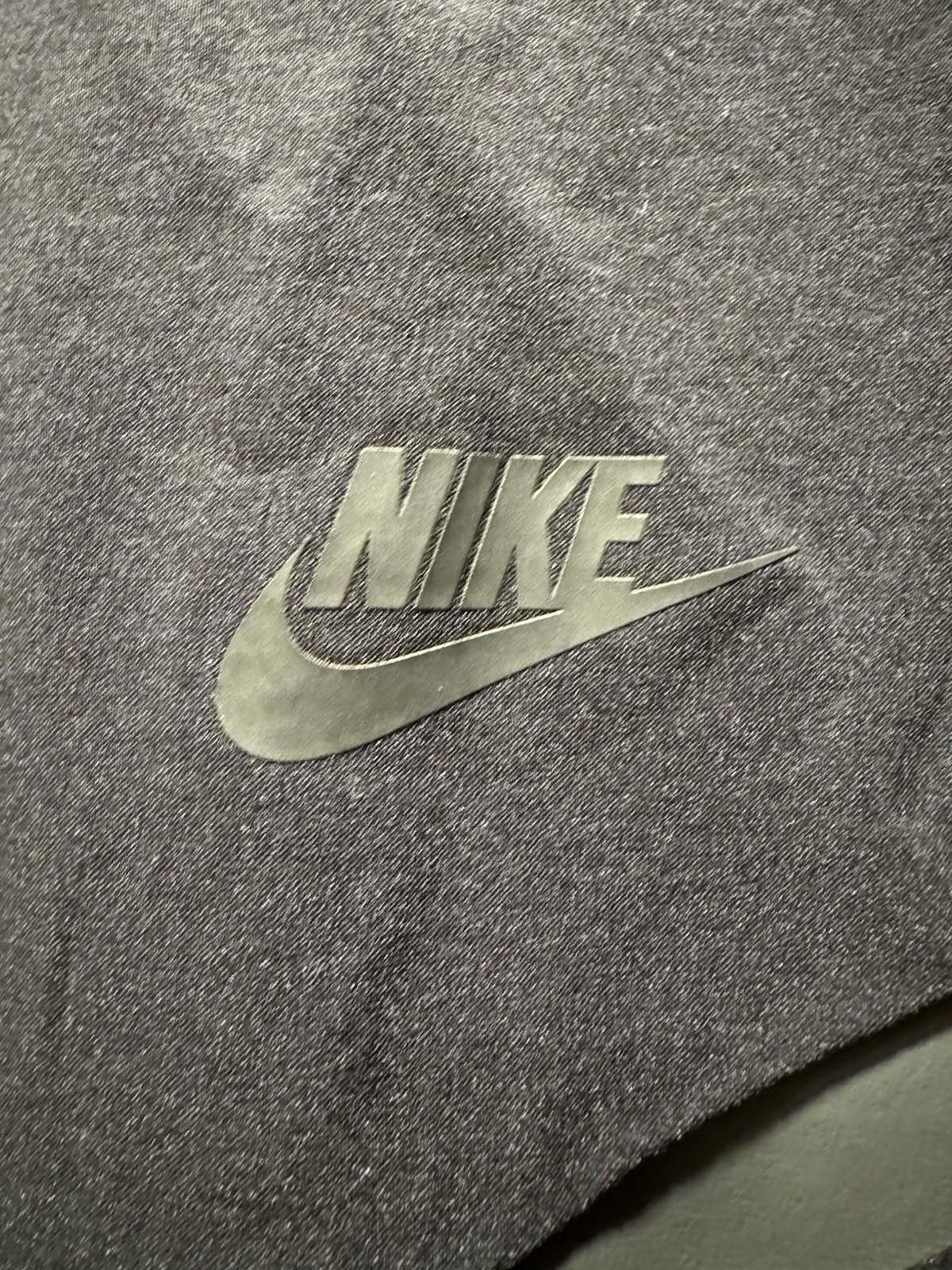 Nike Nike Sportswear Tech black Windrunner Jacket Size US XL / EU 56 / 4 - 2 Thumbnail