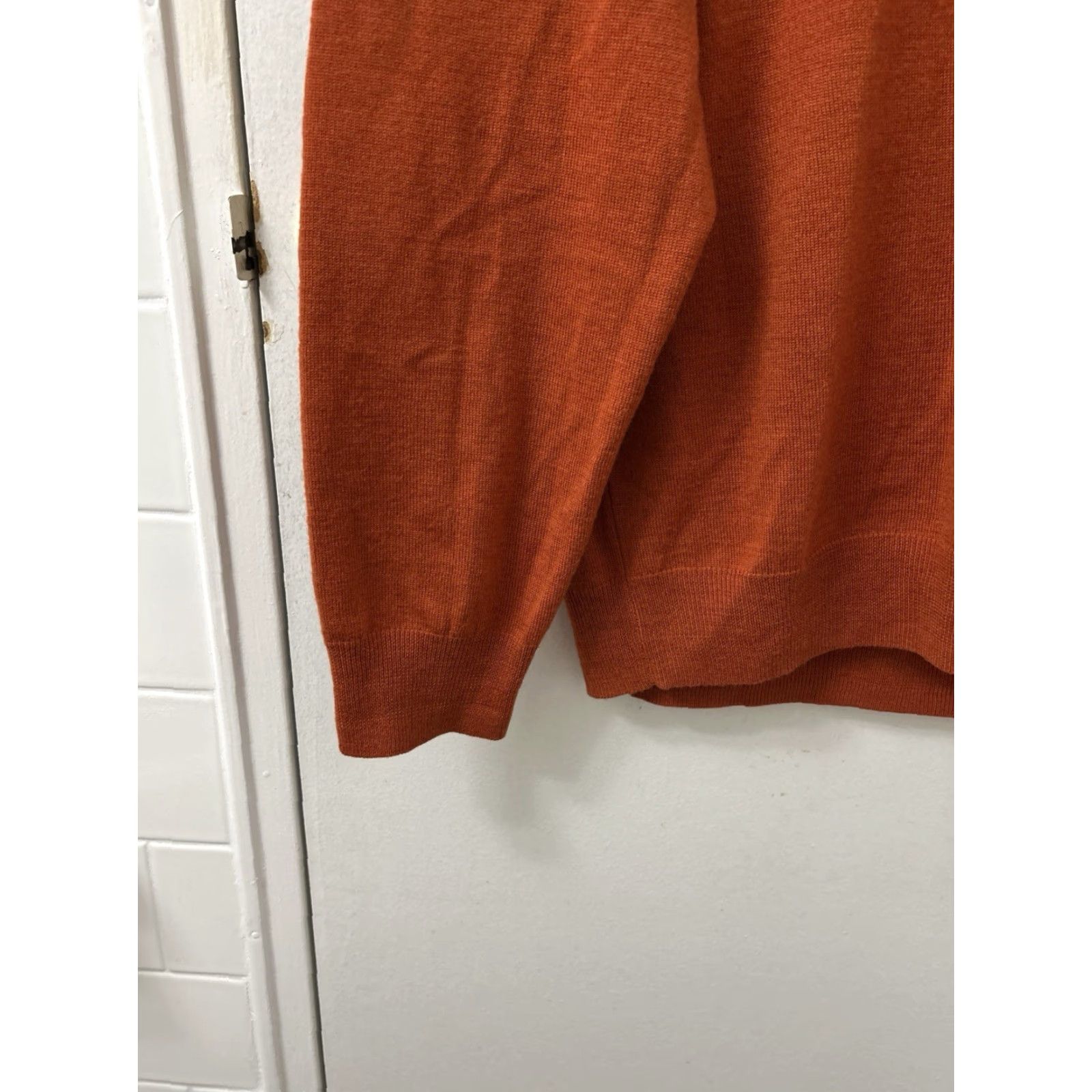 Jos. A. Bank Jos A Bank Travelers Collection Sweater Mens XL Orange V-Neck 100% Merino Wool Size US XL / EU 56 / 4 - 6 Thumbnail