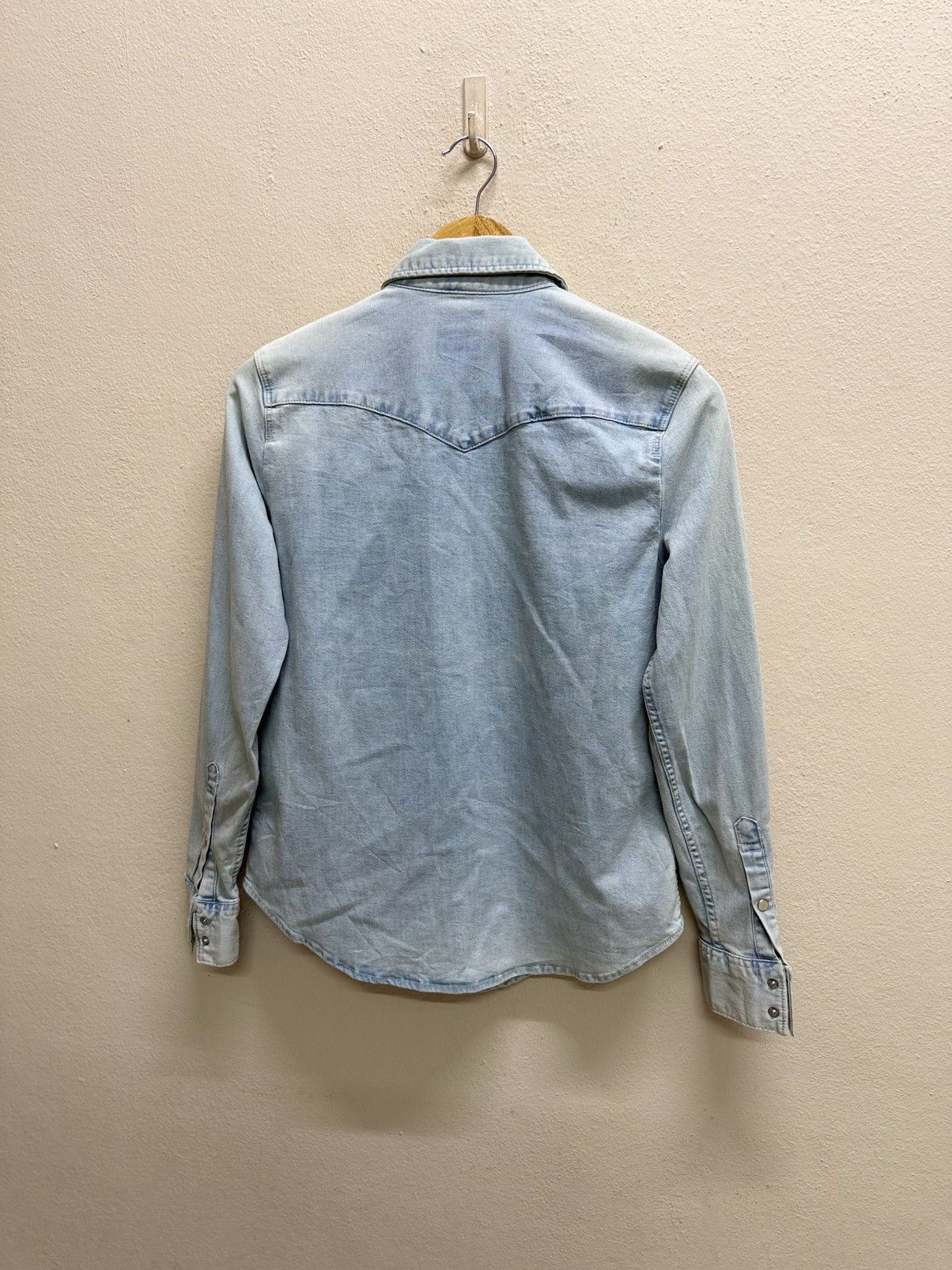 Levi's LEVI’S CLASSIC FIT SNAP BUTTON DENIM JEANS SHIRT Size XS / US 0-2 / IT 36-38 - 20 Thumbnail