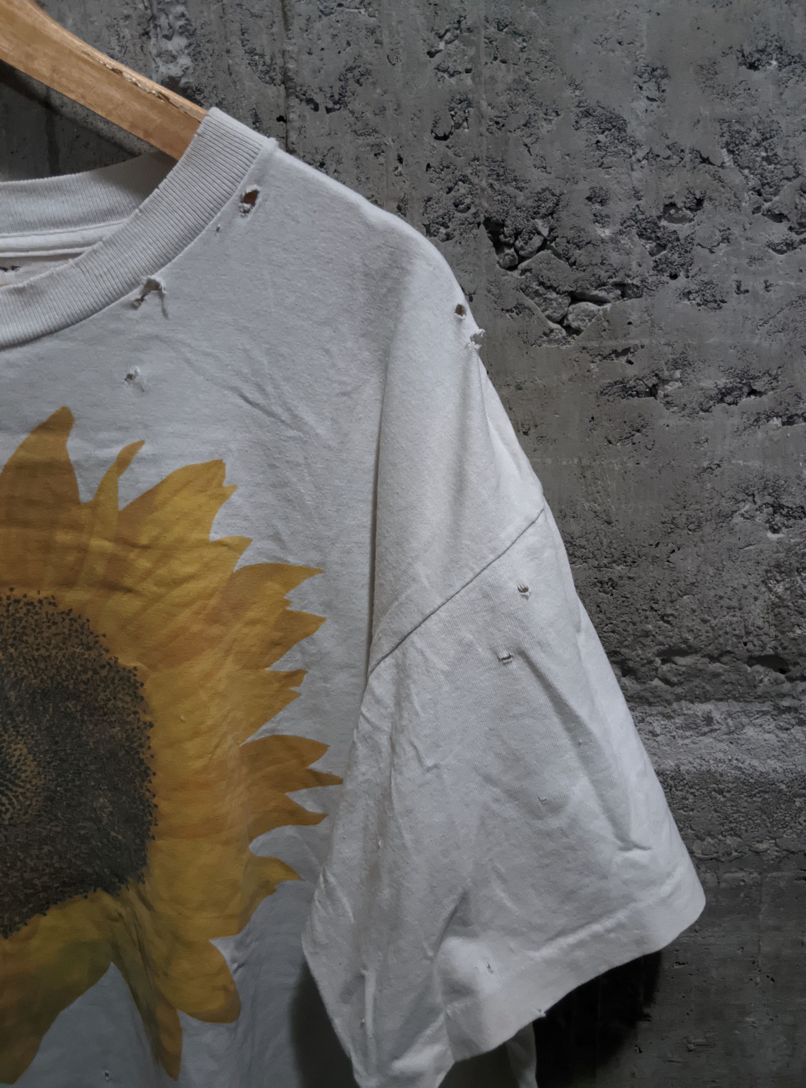 Vintage Vintage 90s thrashed sunflower art distressed grunge ERD Size US XL / EU 56 / 4 - 8 Thumbnail