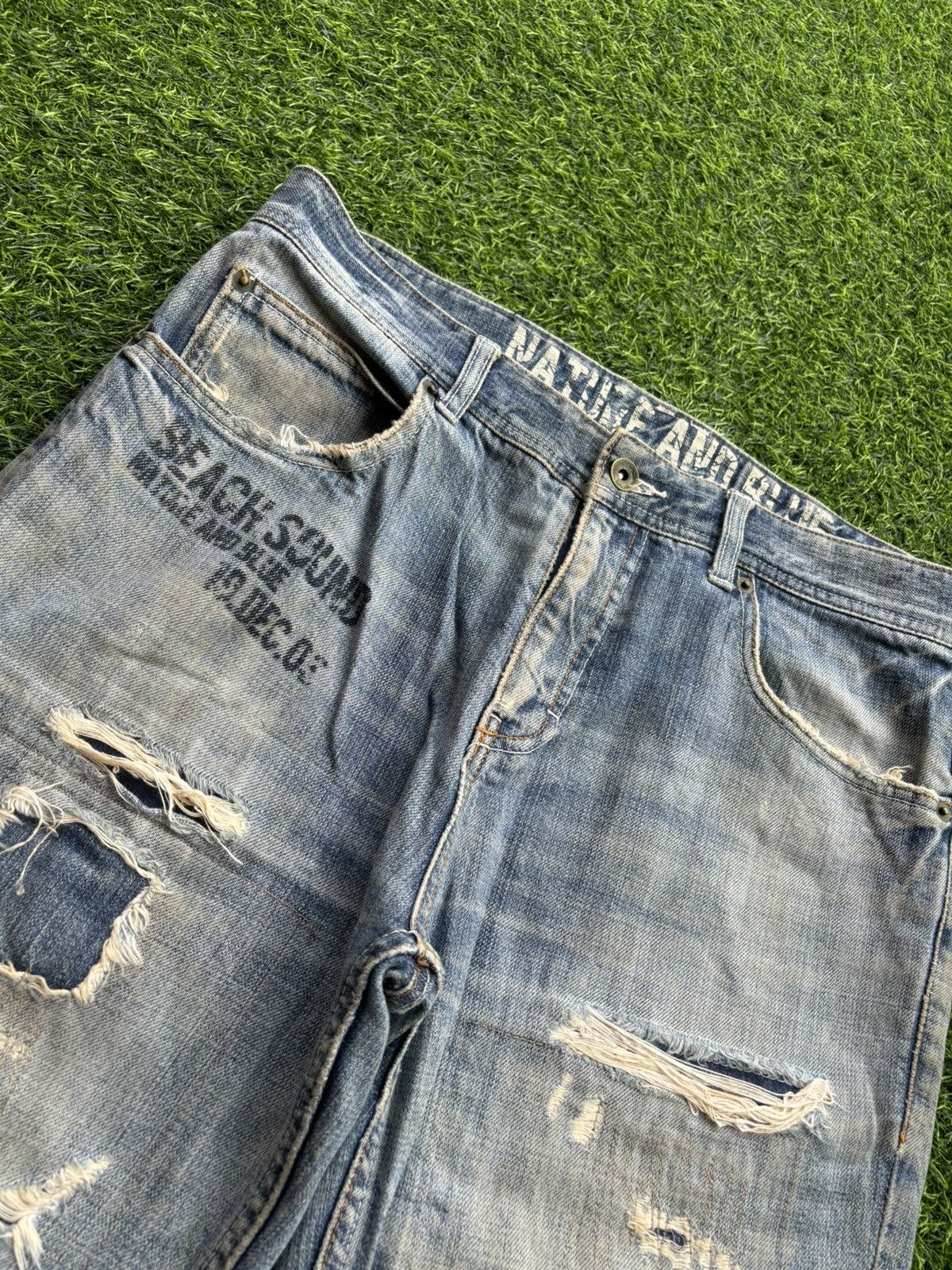 Hysteric Glamour Distressed Denim Beach Sound Jeans Size US 33 - 6 Thumbnail