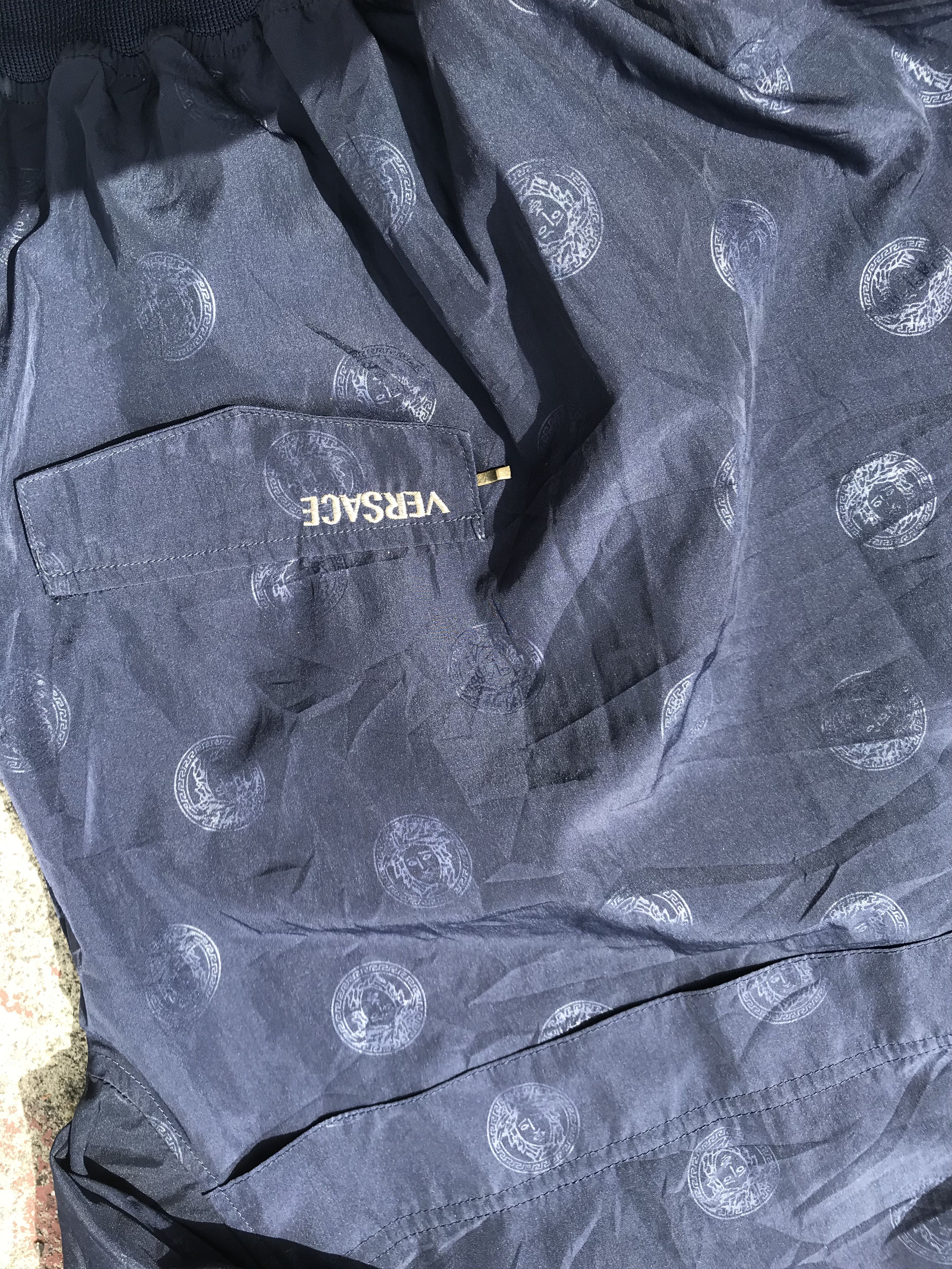 Designer × Versace Versace classic v2 vneck monogram Size US L / EU 52-54 / 3 - 5 Thumbnail