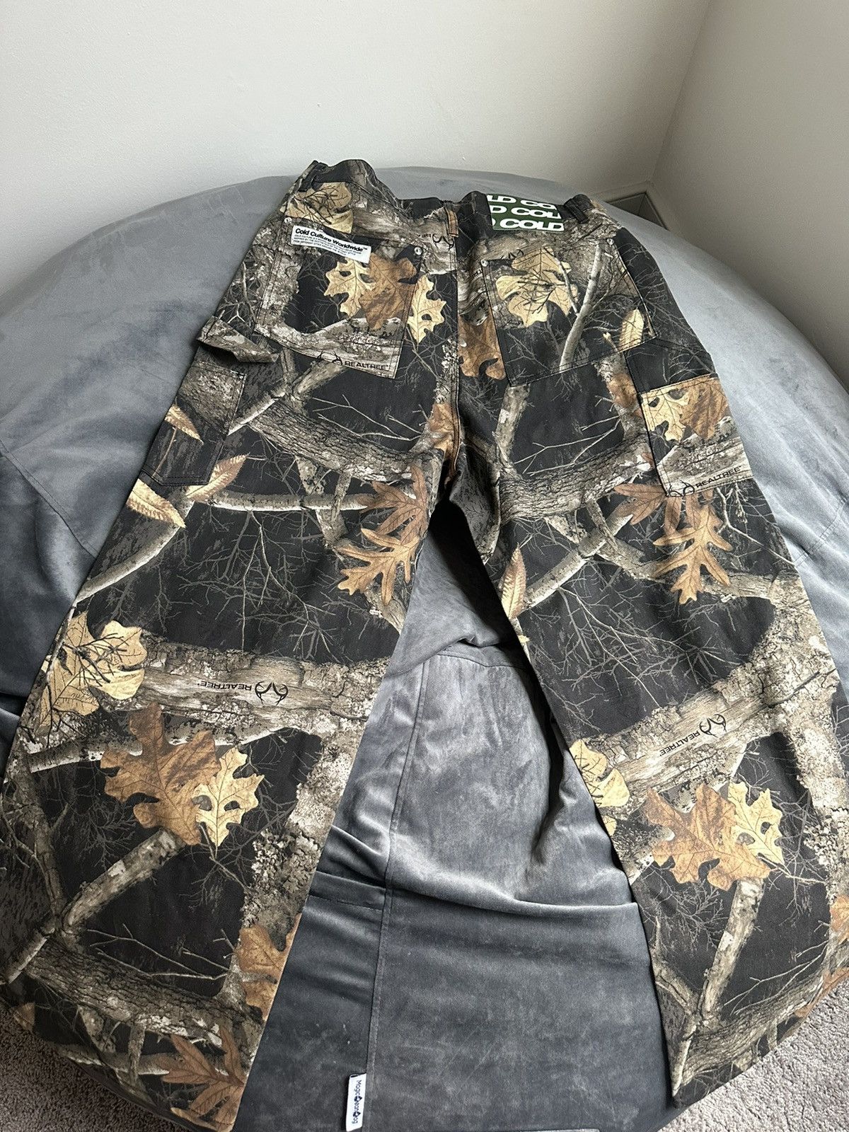 Realtree Cold Culture x Real Tree Baggy Camo Pants, Size XL Size US 36 / EU 52 - 2 Thumbnail