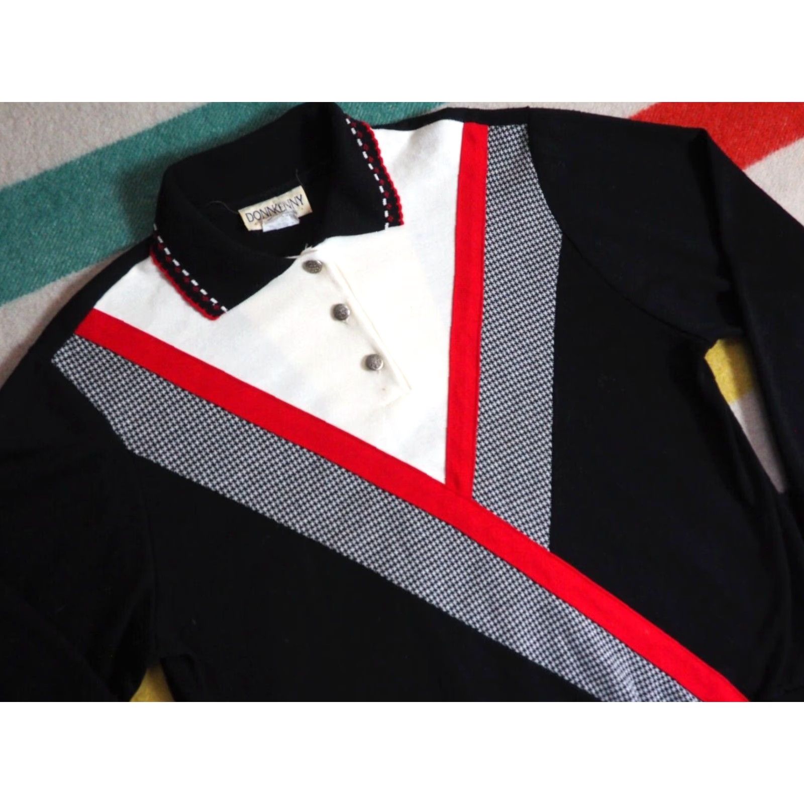Vintage VINTAGE 80s Donnkenny Secretary Geek Houndstooth Black Red Collar Sweater L Mens Size US L / EU 52-54 / 3 - 2 Thumbnail
