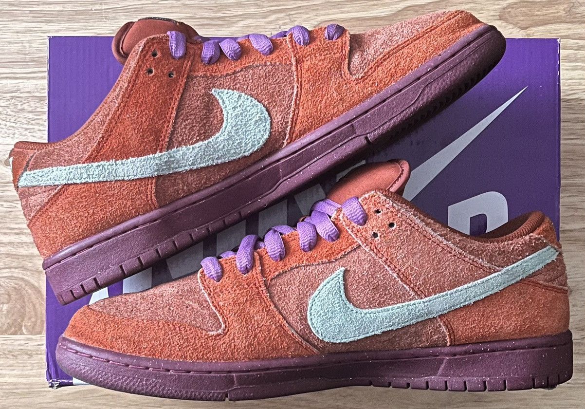 Nike Nike SB Dunk Low ‘Mystic Red Rosewood’ Size US 11 / EU 44 - 2 Thumbnail