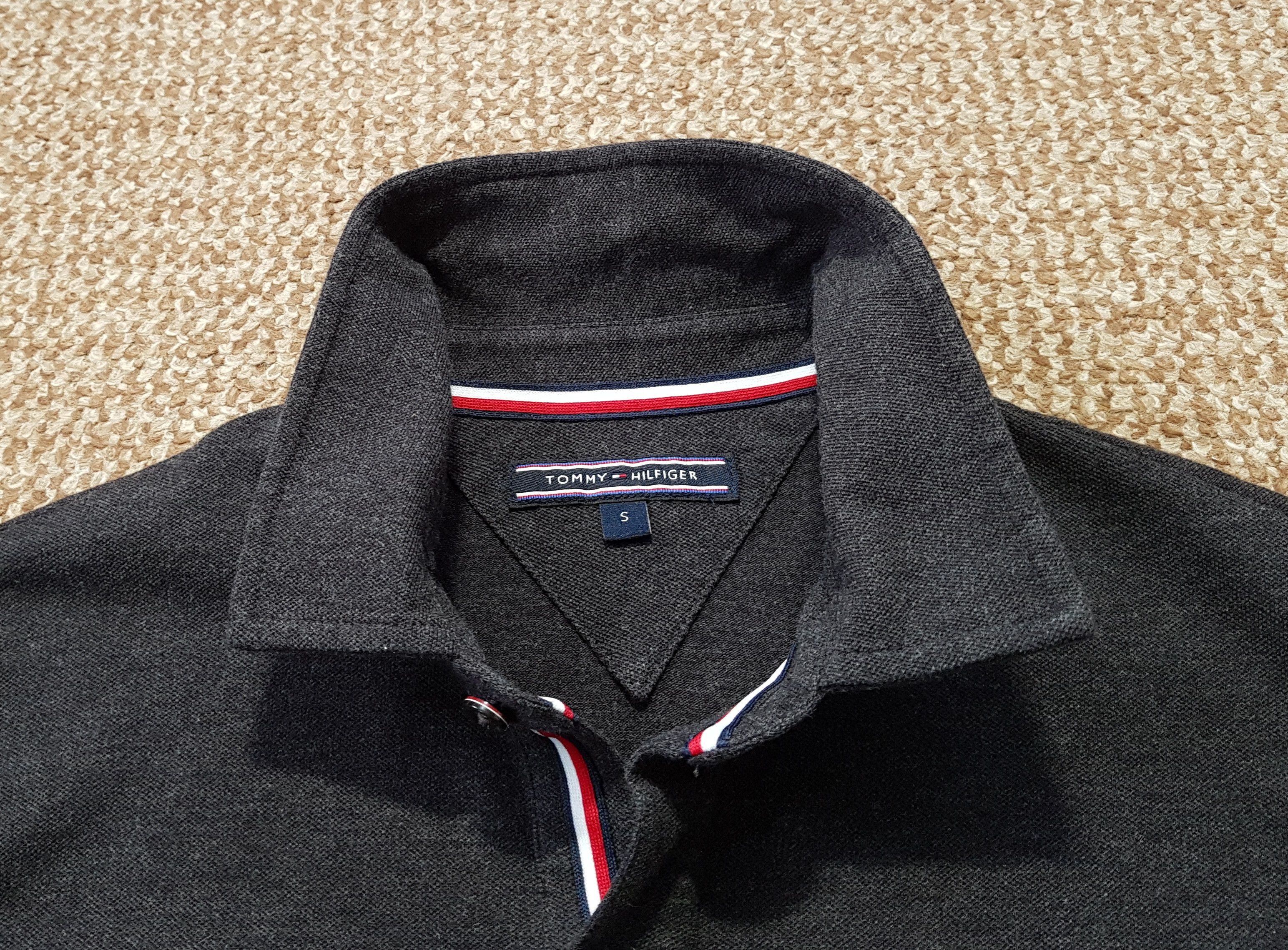 Formula 1 AMG Petronas F1 Racing Tommy Hilfiger Polo Shirt sz S Size US S / EU 44-46 / 1 - 8 Thumbnail