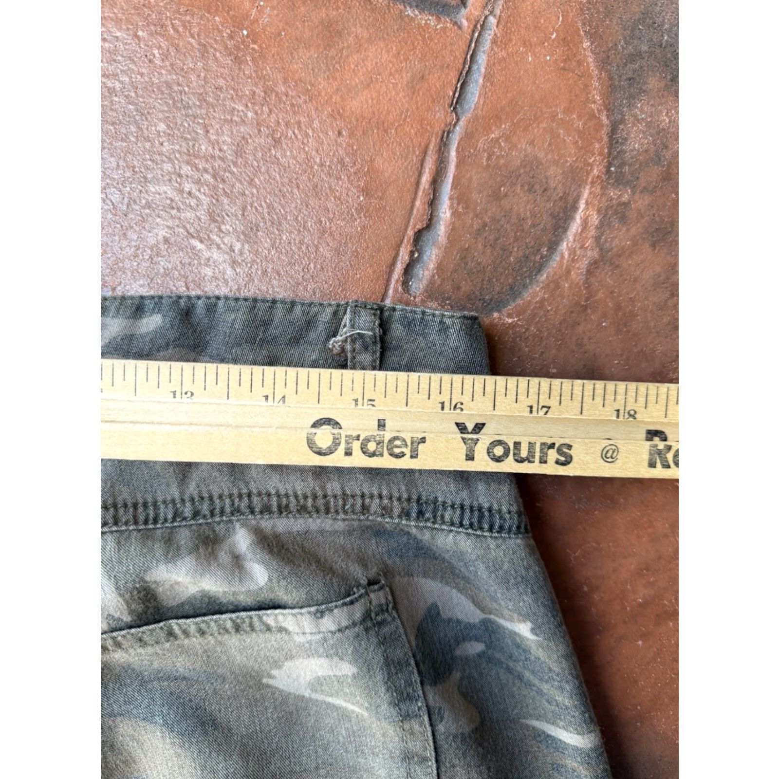 Vintage MONORENO Y2K Army Camo Cargo Flowy Pants Women’s Medium Jeans? (Note: Original lacks Jeans) Size 32" / US 10 / IT 46 - 4 Thumbnail