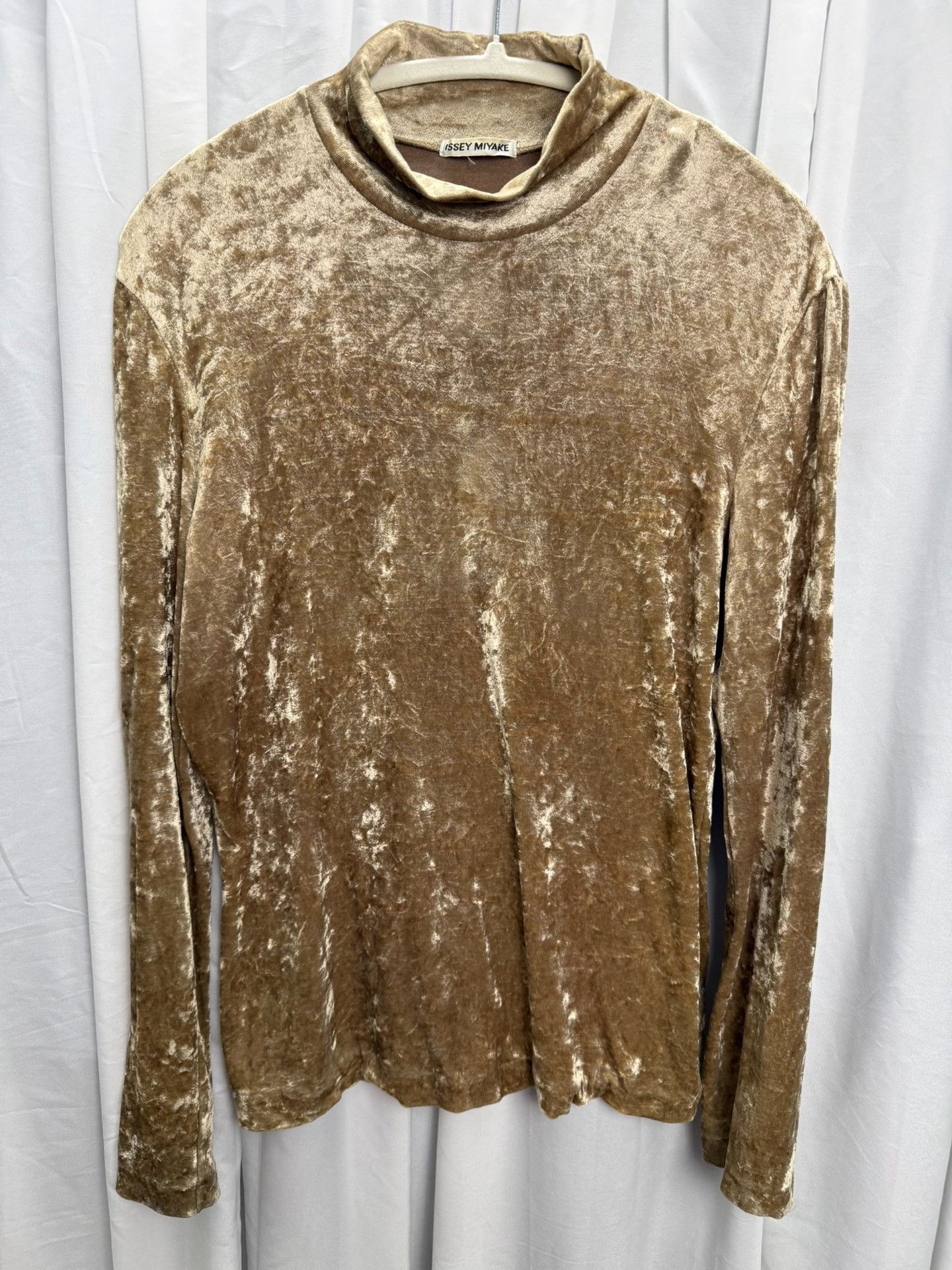 Issey Miyake Issey Miyake Champagne Velvet Burnout Base Layer Size US M / EU 48-50 / 2 - 1 Thumbnail