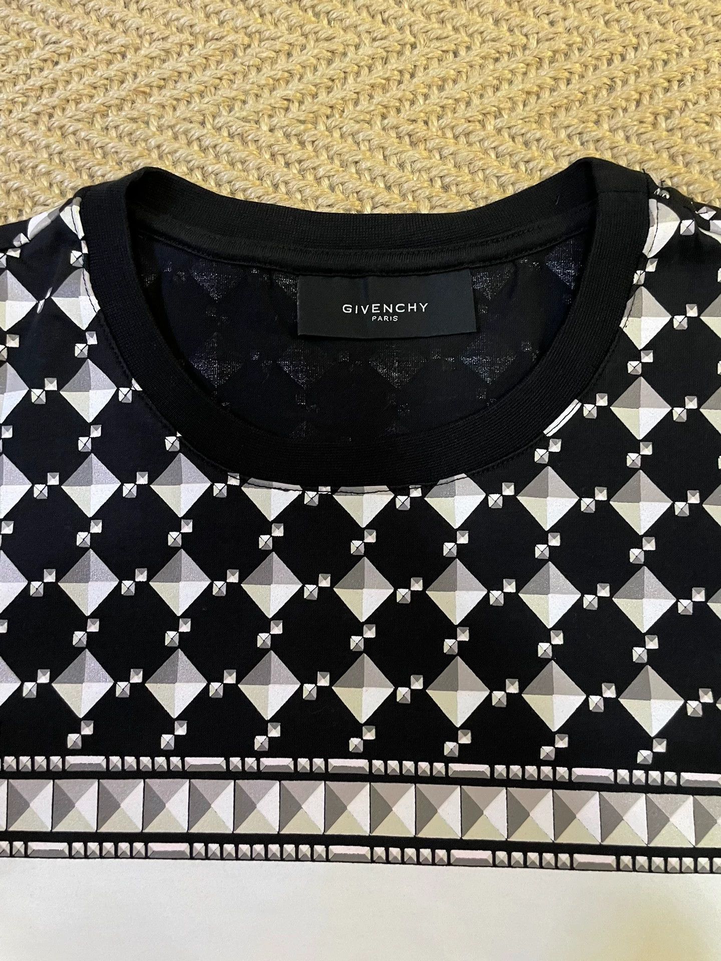 Givenchy Givenchy 10FW Short Sleeve Tee L (S) Like New Size US L / EU 52-54 / 3 - 5 Thumbnail