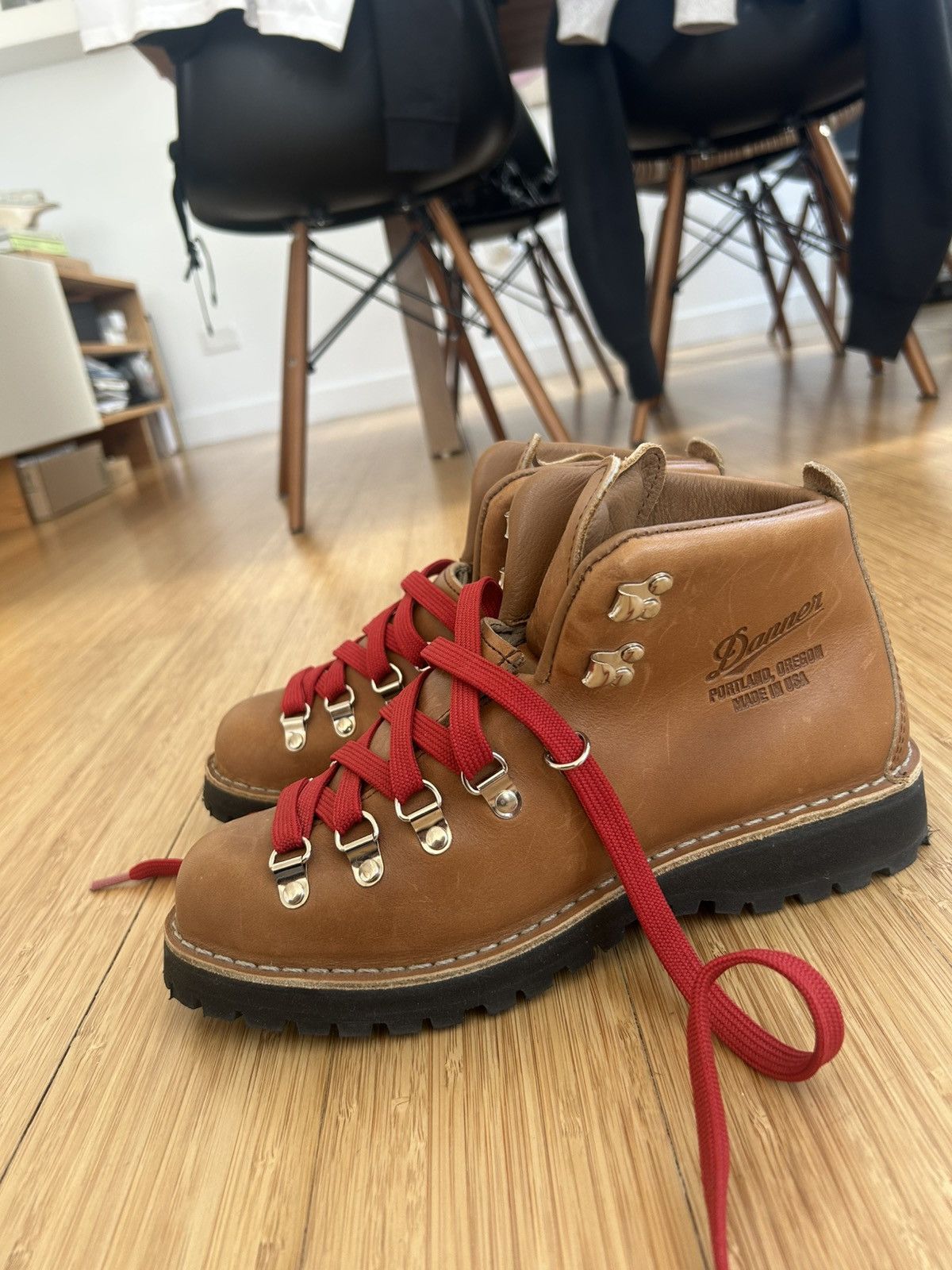 Danner W’s Danner Mountain Light Cascade Boots Size US 8.5 / IT 38.5 - 2 Thumbnail