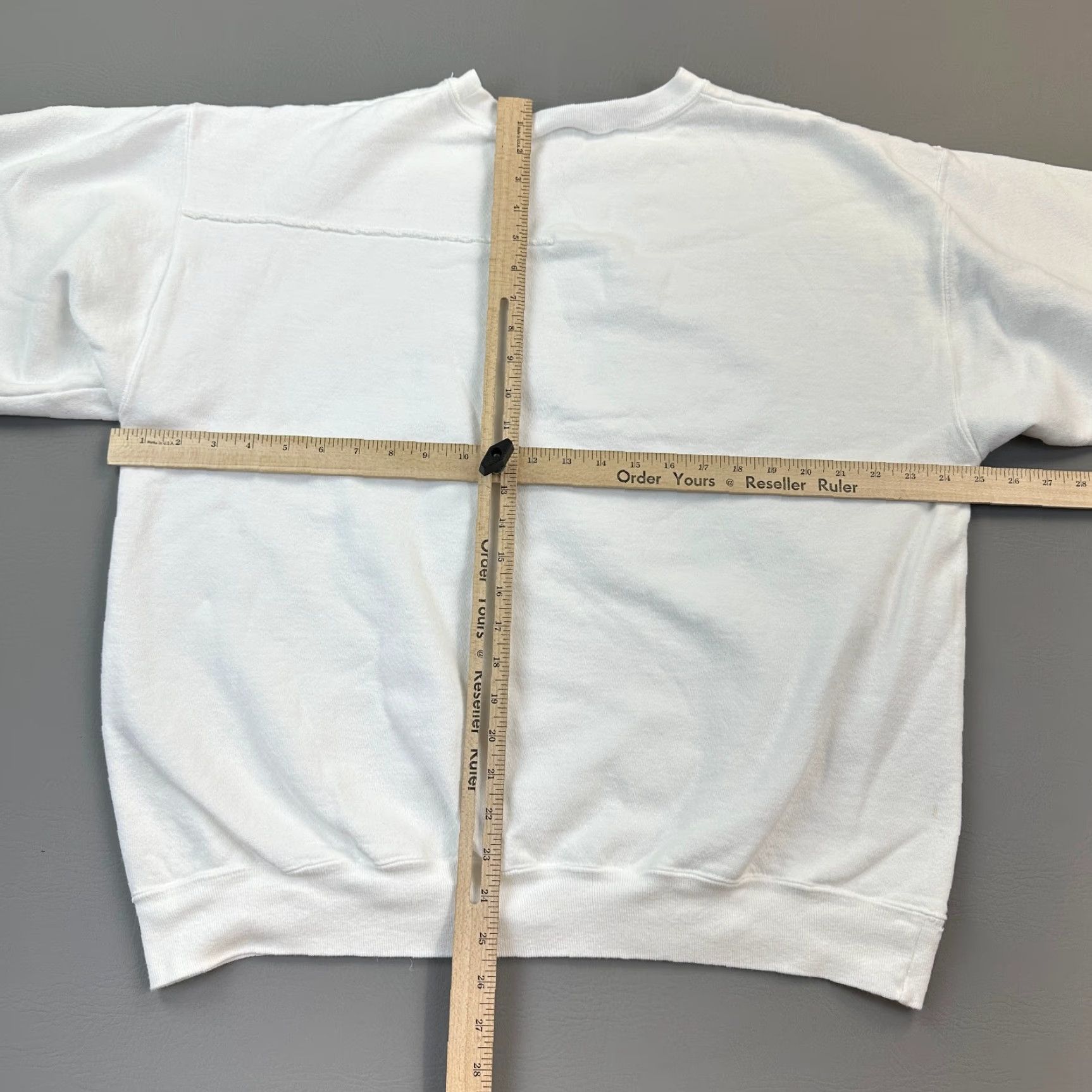 Vintage VINTAGE Cotton Deluxe Sweatshirt Mens XL White Crewneck Pullover USA Made Size US XL / EU 56 / 4 - 7 Thumbnail