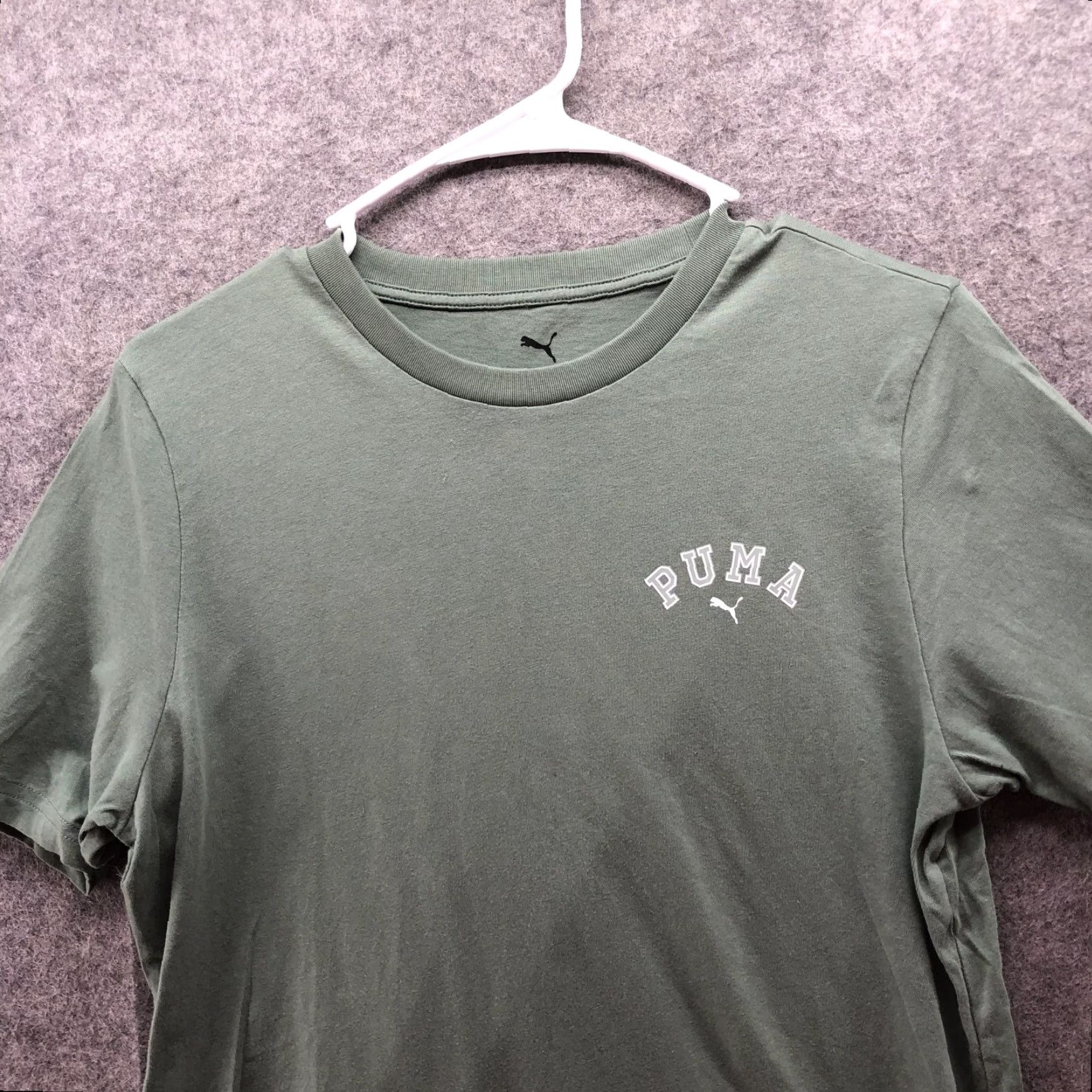 Puma PUMA Short Sleeve T Shirt Mens S Sage Green Crewneck Cotton Logo Shirt Mens S Green Logo Cotton Crew Neck Short Sleeve T-Shirt Puma Size US S / EU 44-46 / 1 - 3 Thumbnail