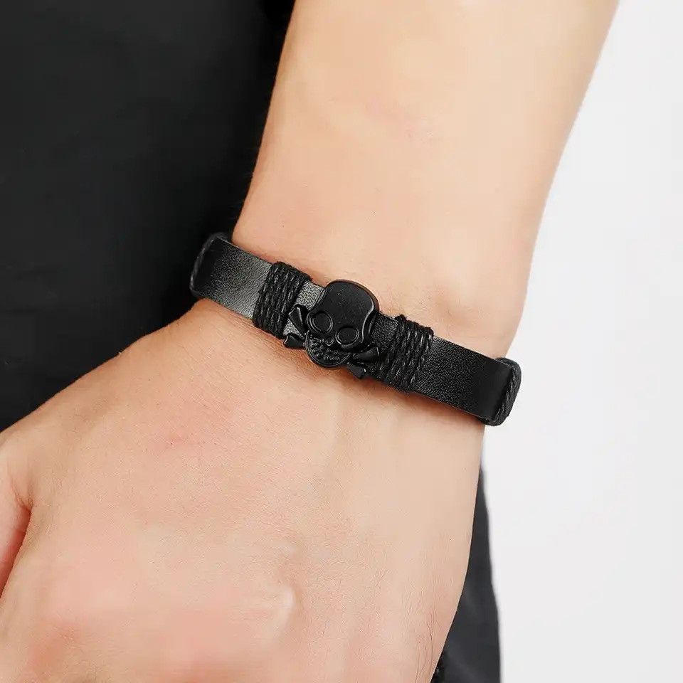 Japanese Brand Gothic skull leather bracelet Size ONE SIZE - 3 Thumbnail