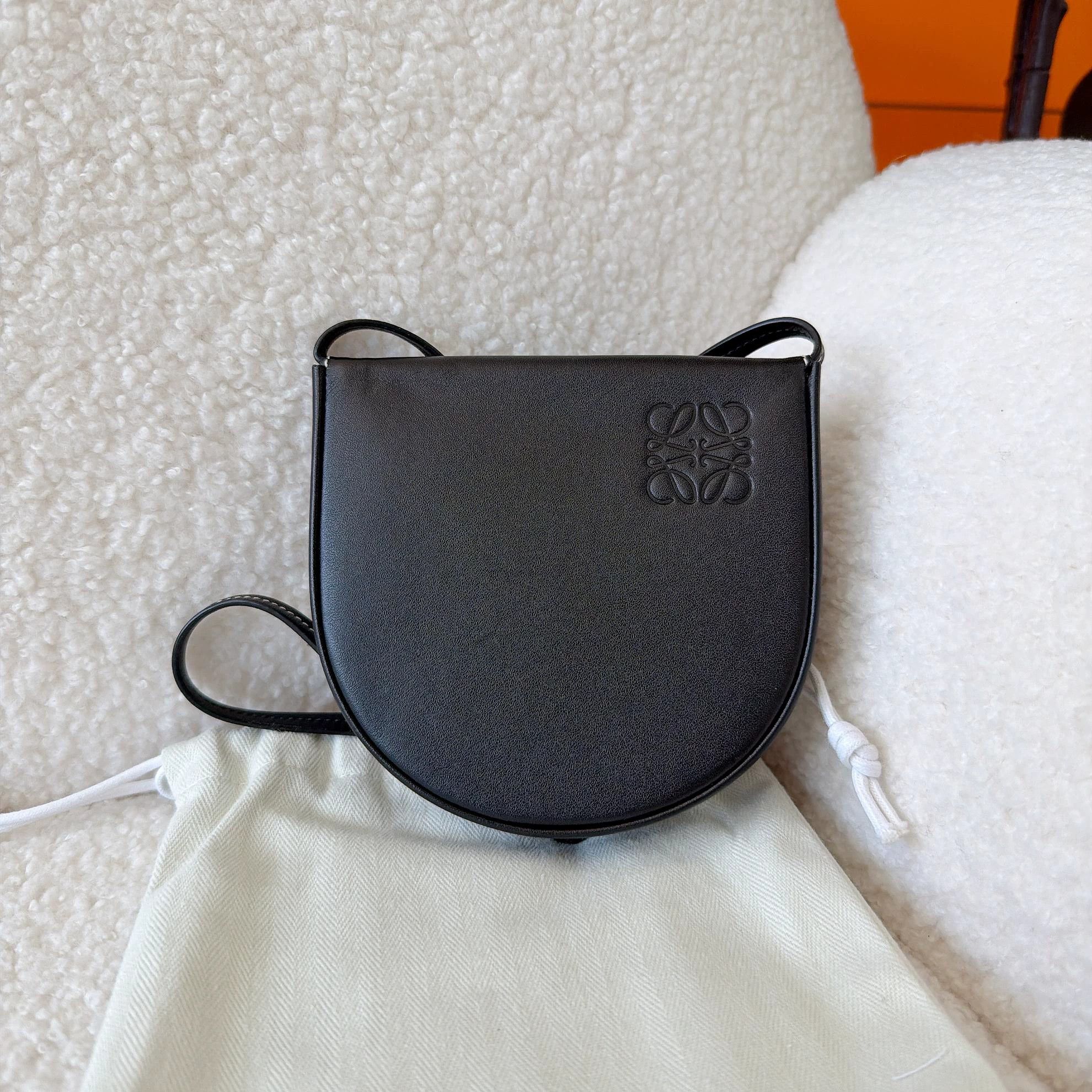 Loewe Loewe Heel Black Saddle Small Crossbody Bag 5341 Size ONE SIZE - 2 Thumbnail