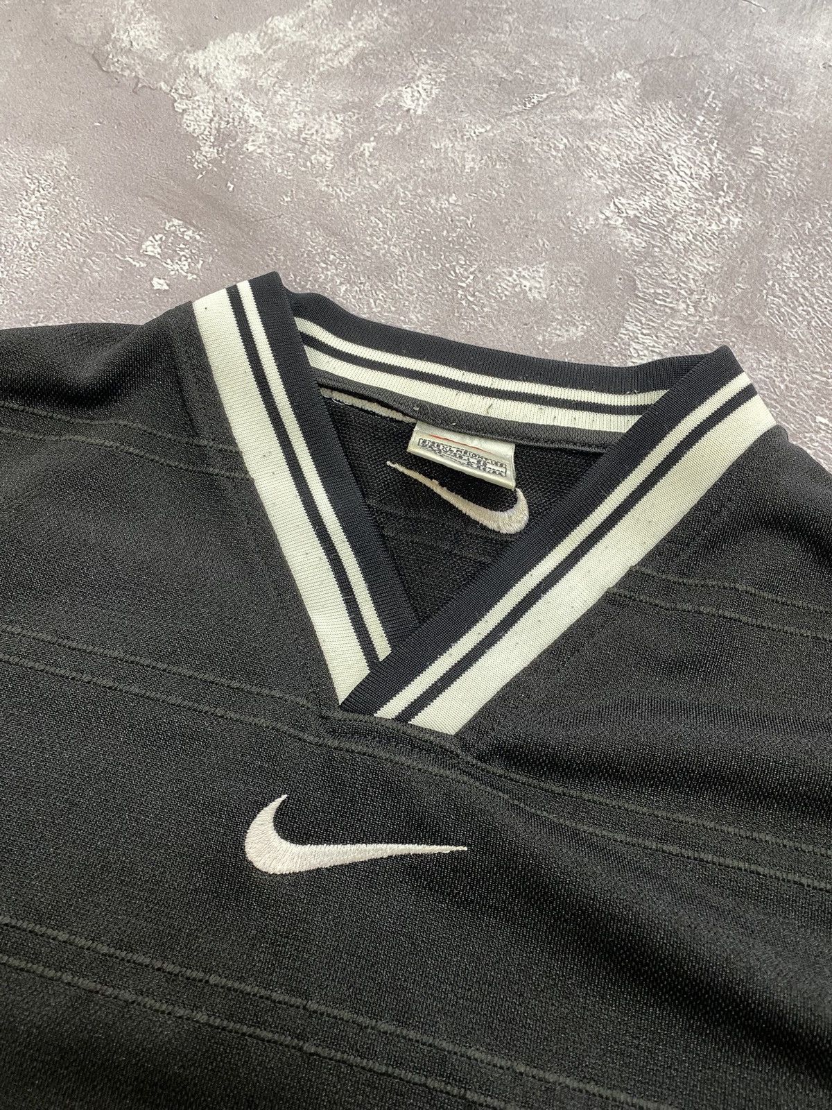 Nike 90s Vintage Nike Central Swoosh Logo Jersey T-Shirt Size US XL / EU 56 / 4 - 5 Thumbnail