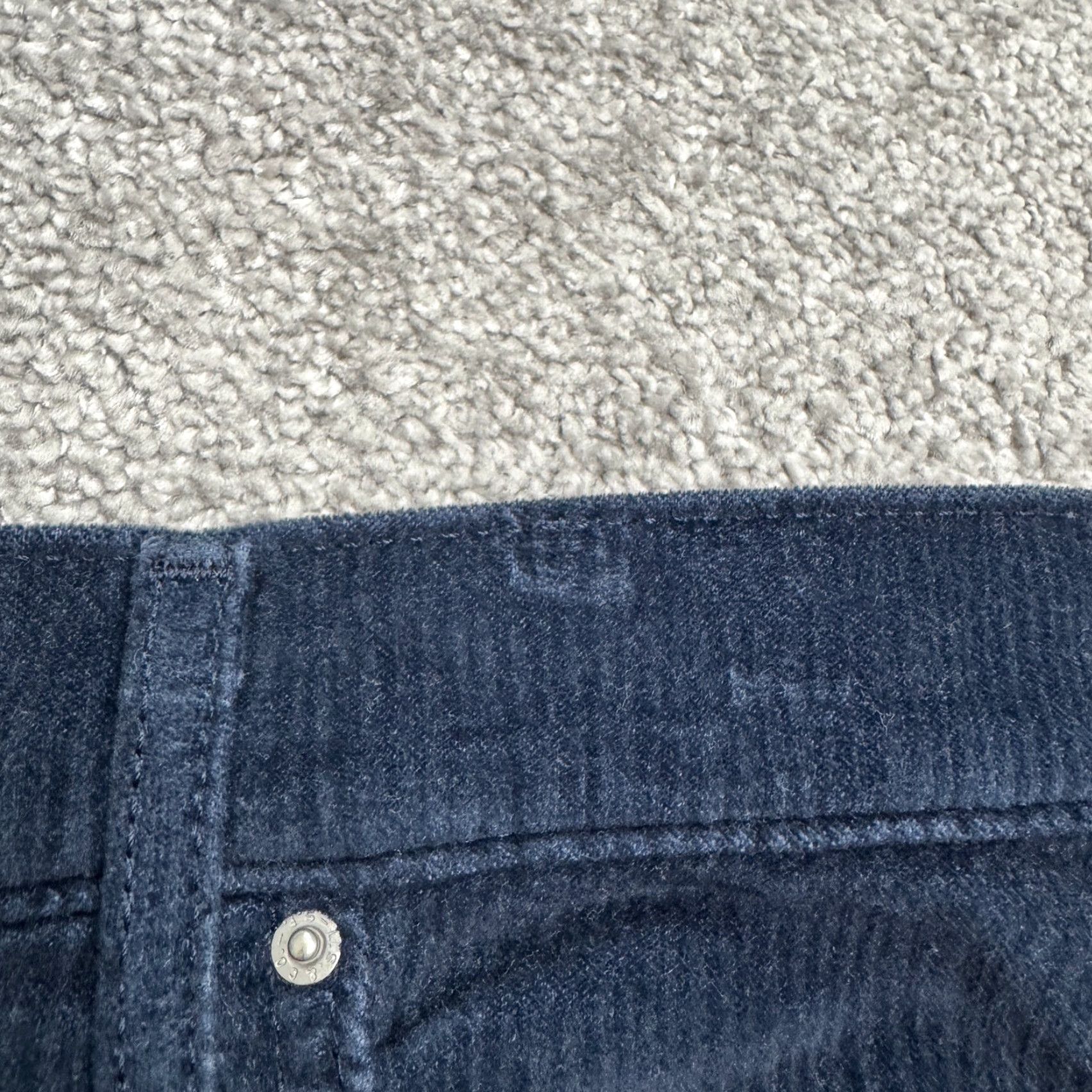 Levi's Levi's Mile High Rise Super Skinny Corduroy Pants Womens 31 Navy Blue Stretch Corduroy Levis Skinny Regular High Rise Blue 31 Womens Pants Size 24" / US 00 / IT 34 - 3 Thumbnail