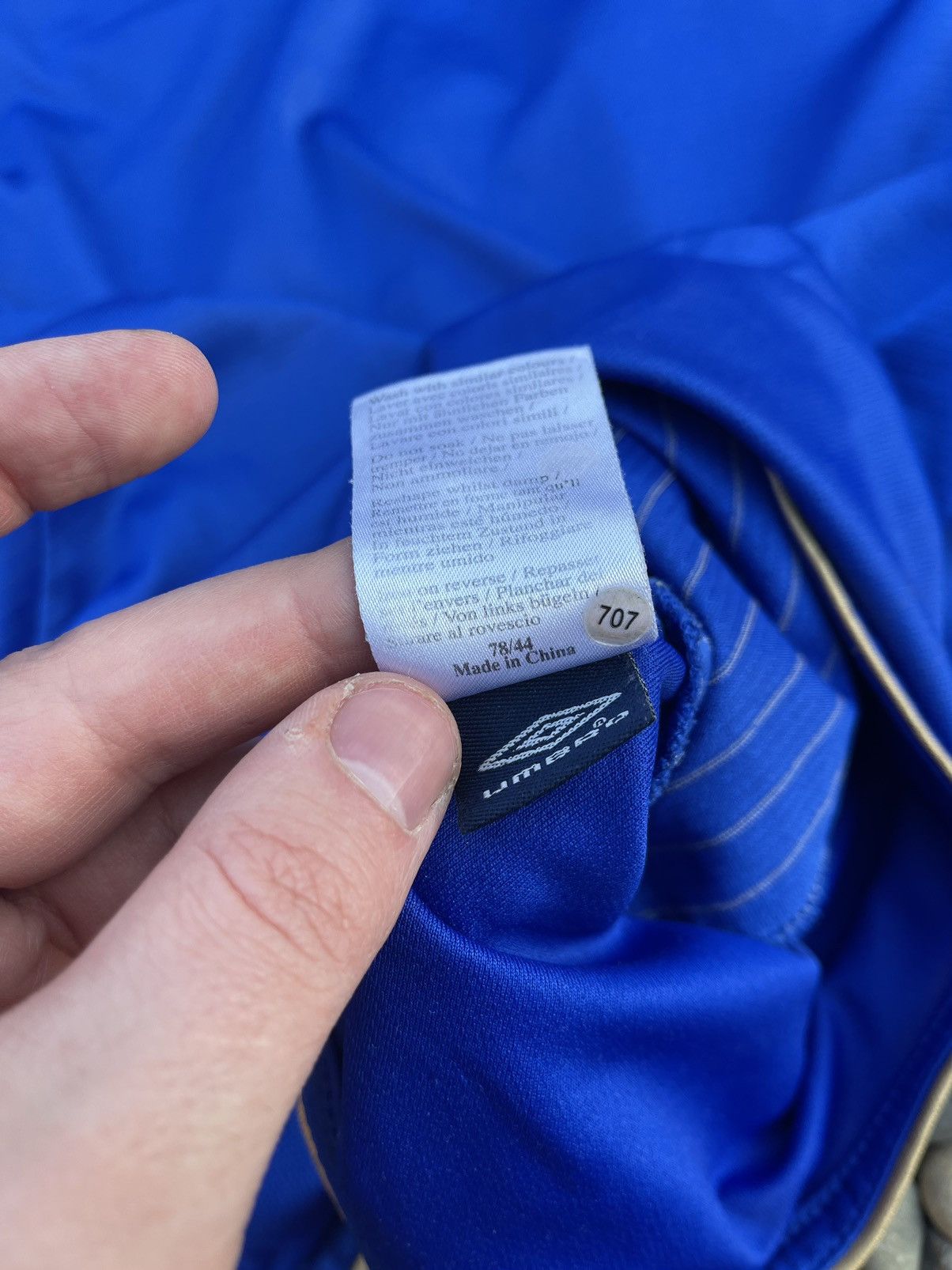 Chelsea Soccer × Umbro × Vintage 2005 Umbro Chelsea vintage blue soccer jersey century Size US M / EU 48-50 / 2 - 11 Thumbnail