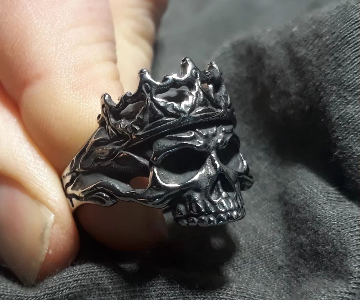 Jewelry Crown Skull Ring Streetwear Jewelry Fashion Gift Size ONE SIZE - 1 Thumbnail